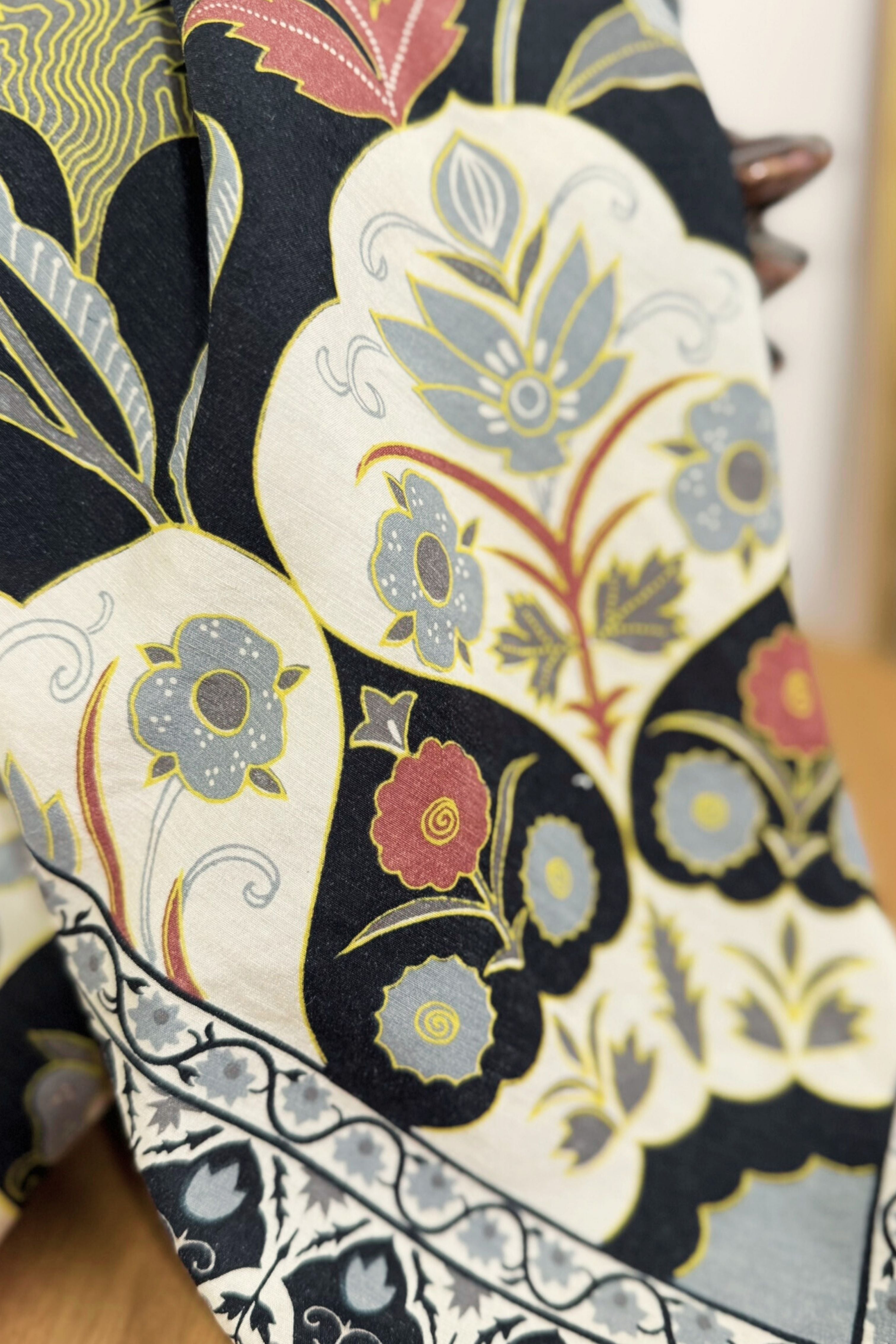 White floral print silk scarf