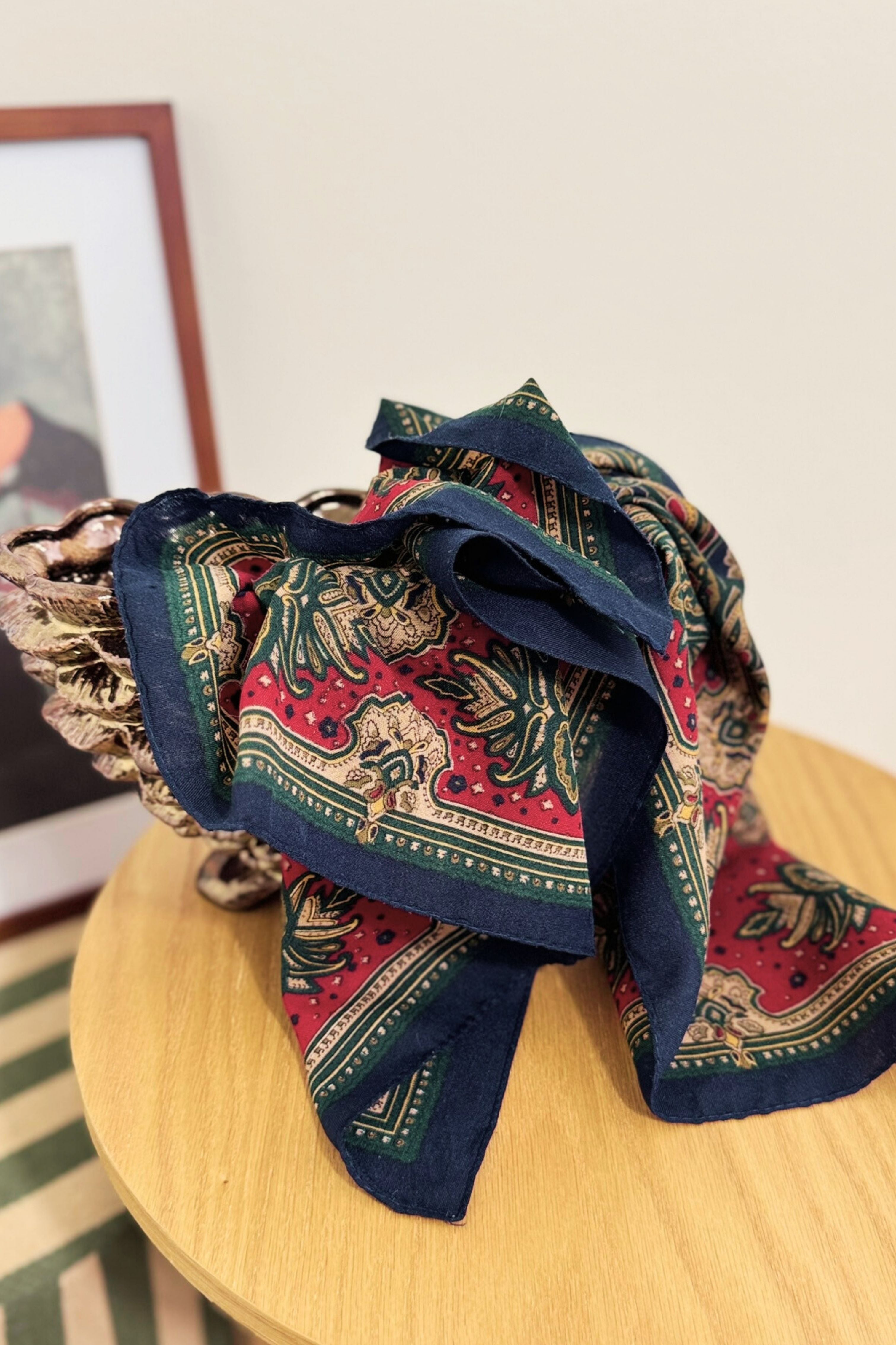 Foulard imprimé rouge & marine