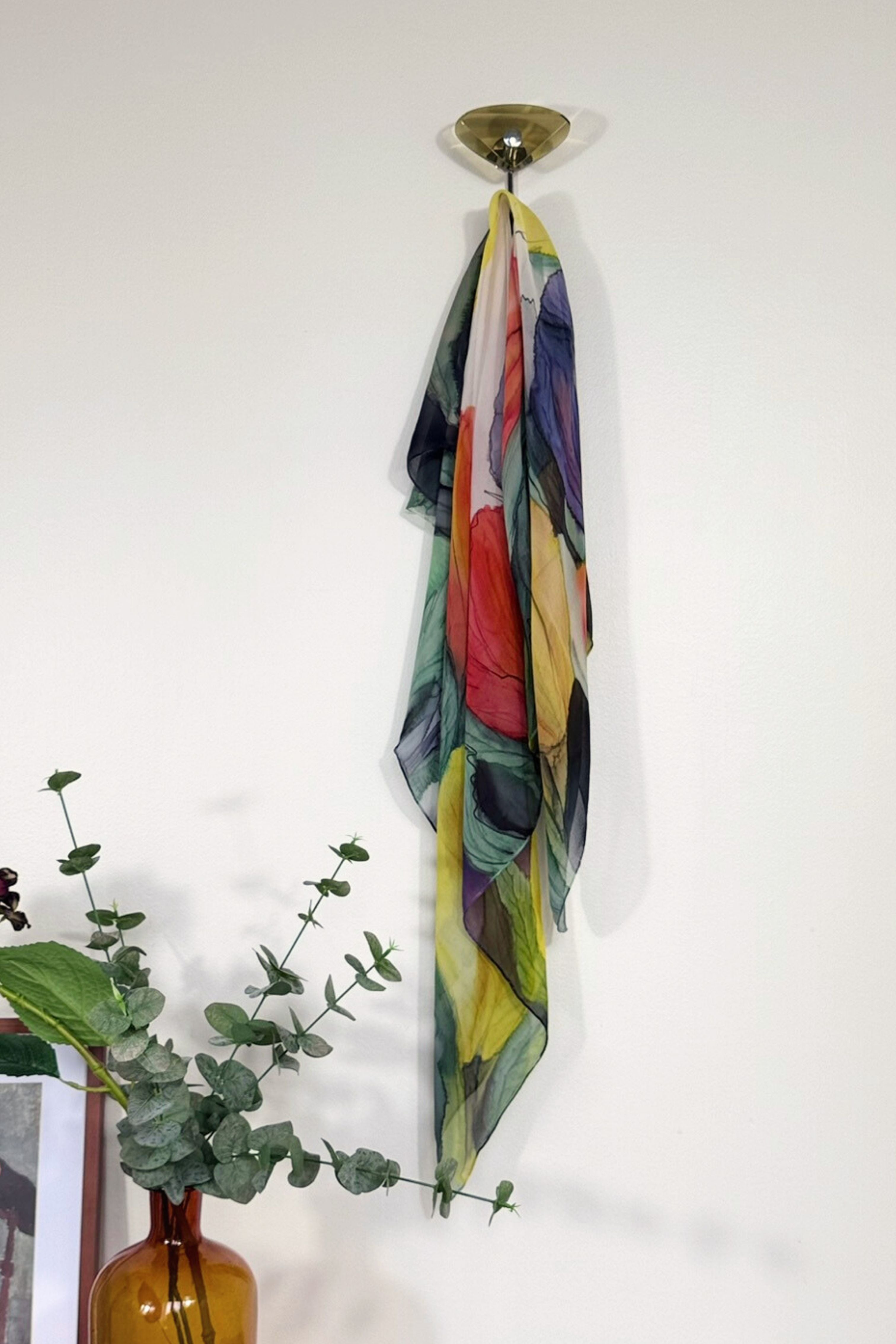 Foulard en soie imprimé tulipes tie and die