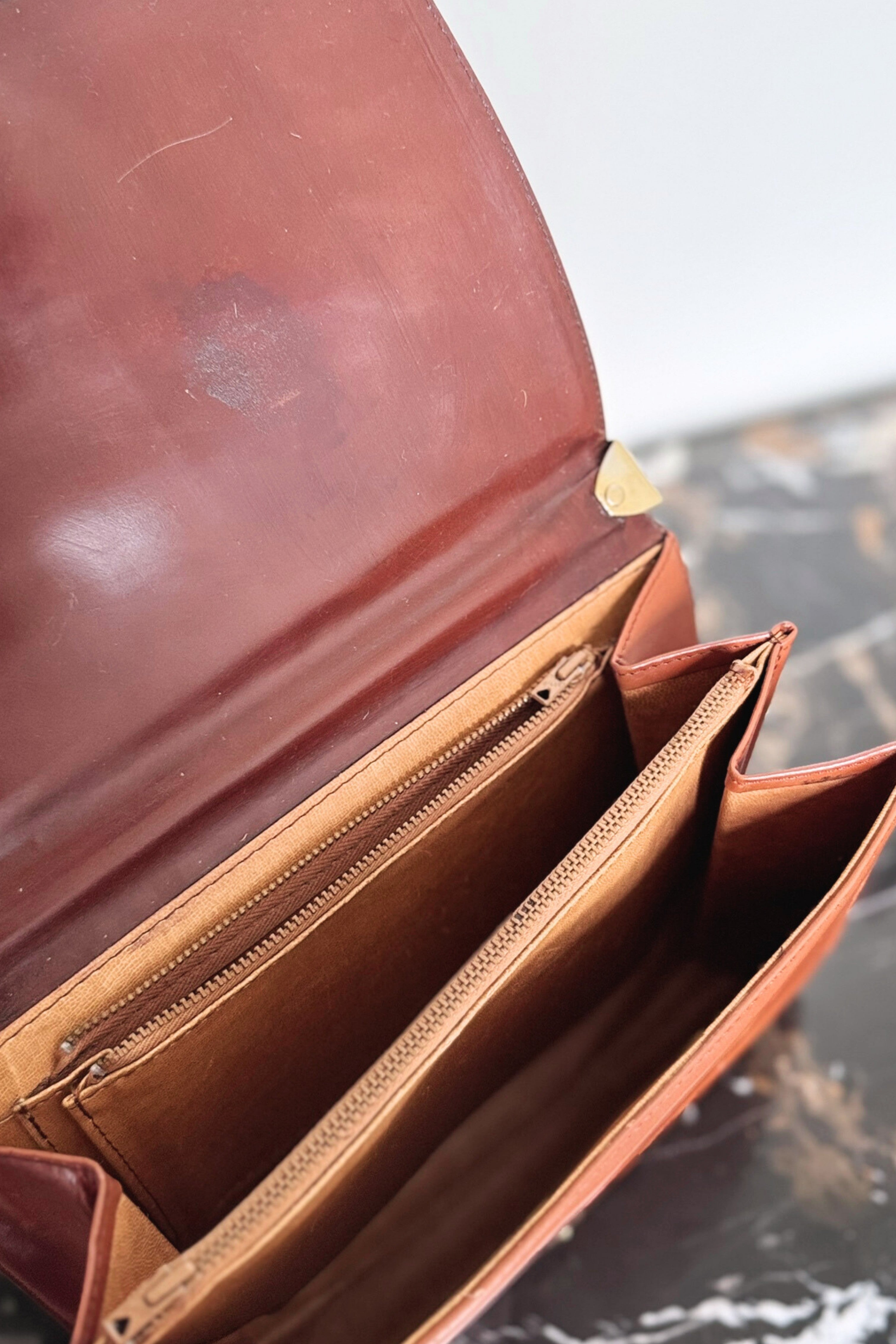 Brown crocodile patchwork leather handbag