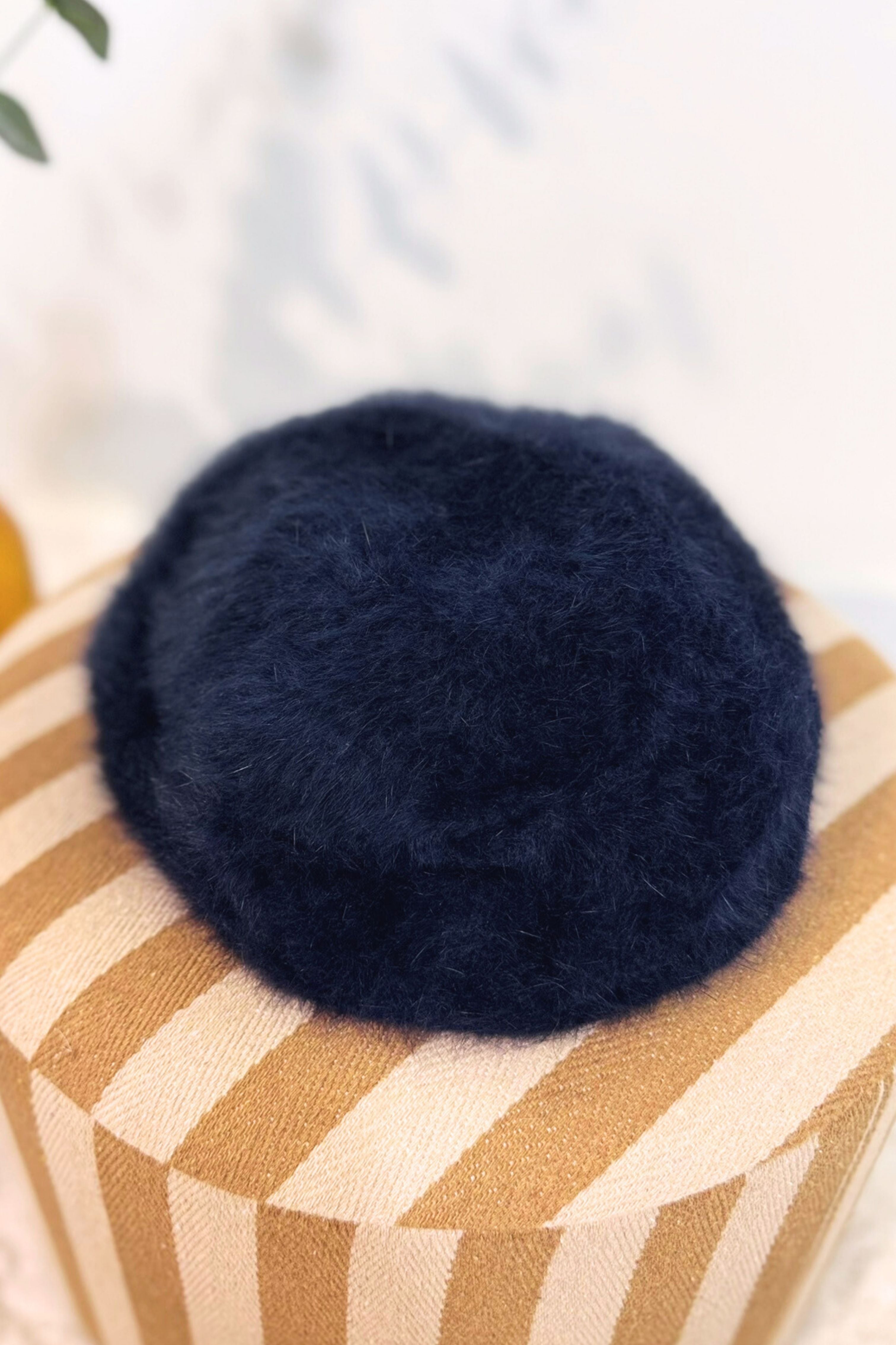 Bonnet en mohair marine