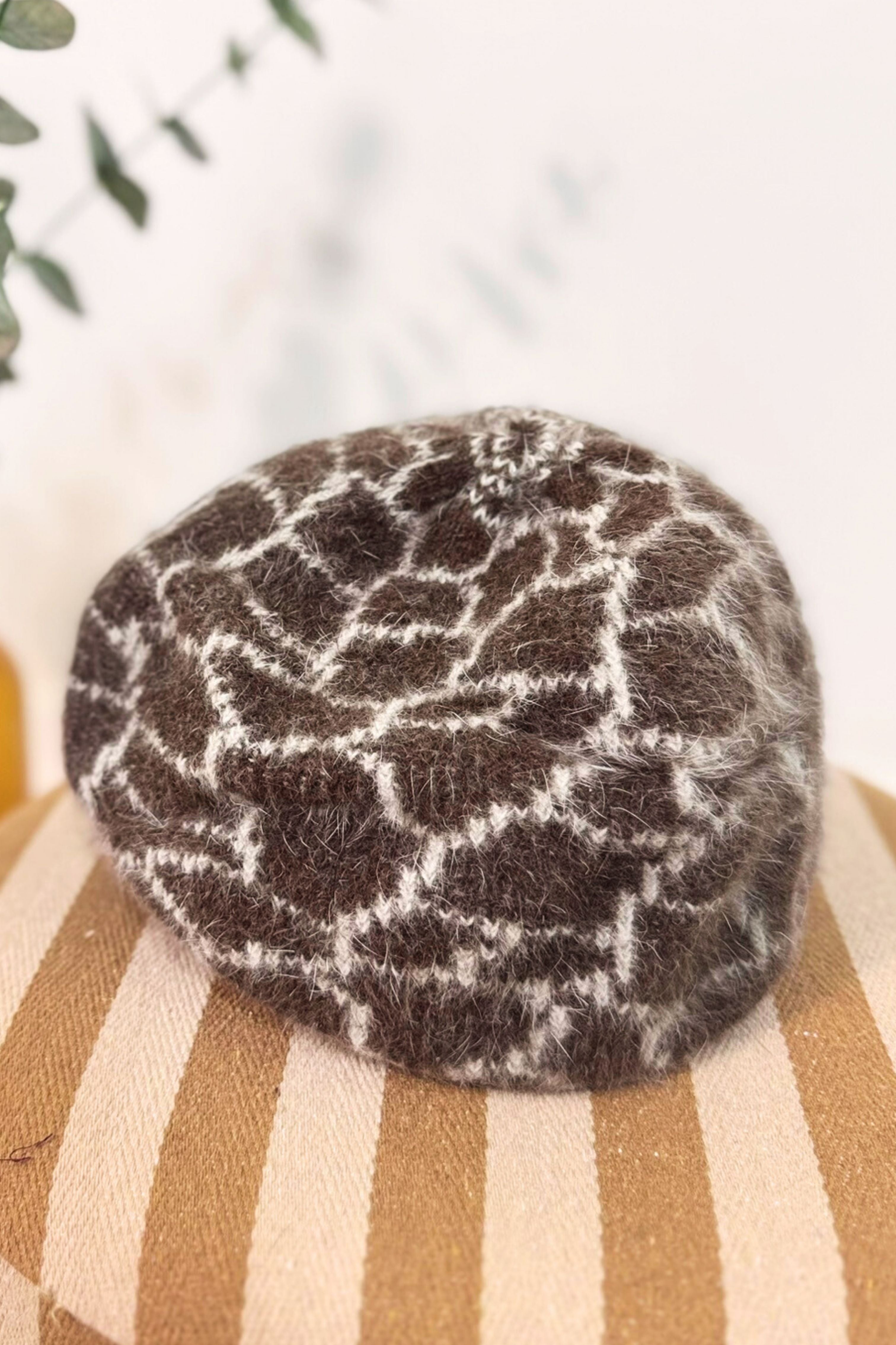 Bonnet en mohair léopard