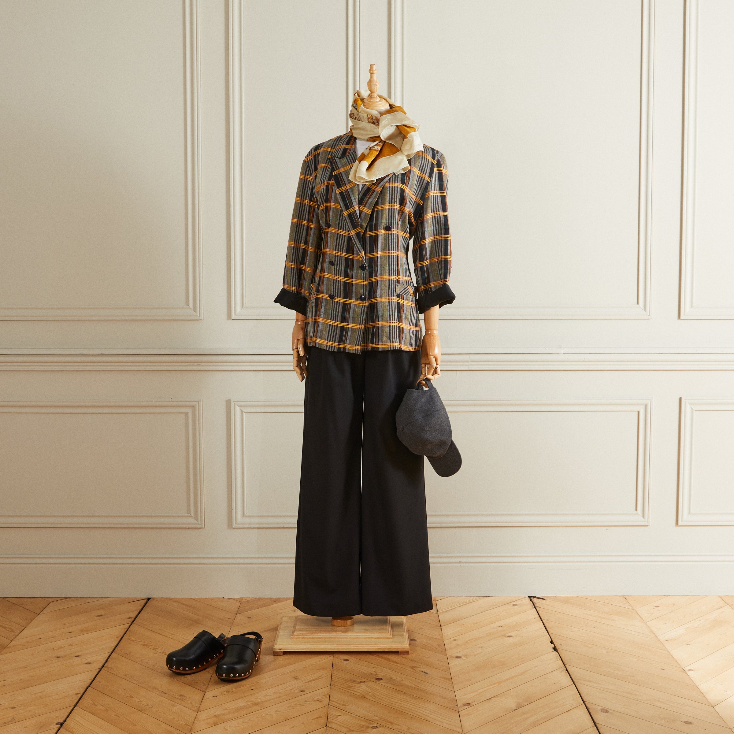 Foulard en soie imprimé équestre beige