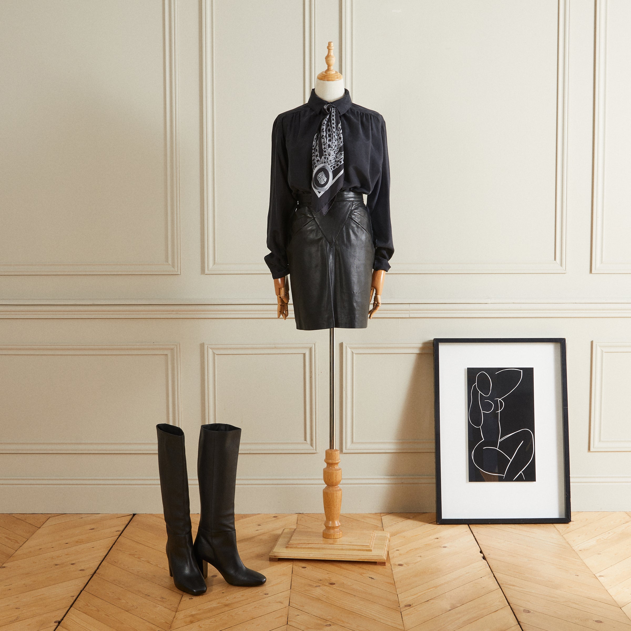 Jupe courte en cuir noire