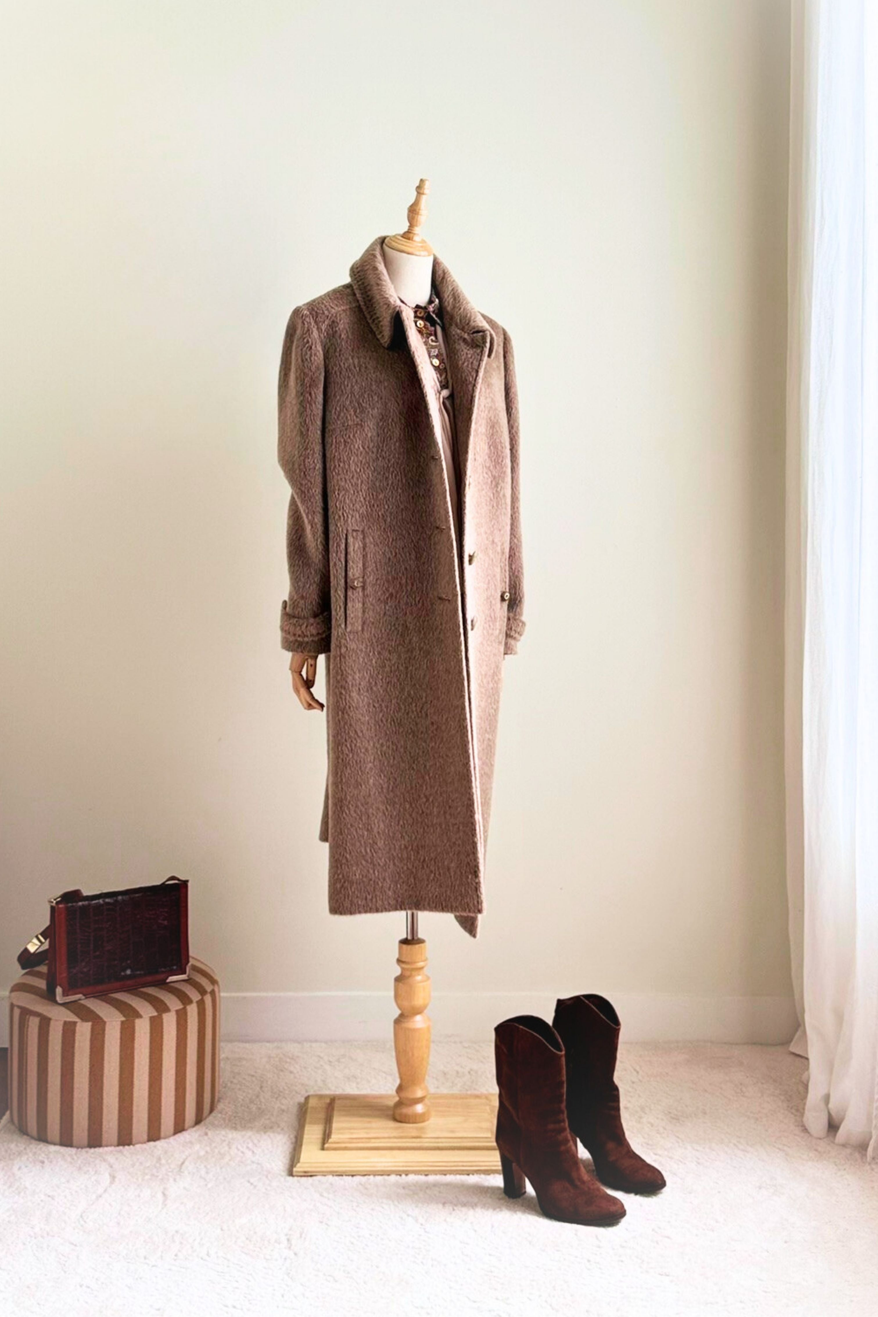 Manteau long en laine vierge beige