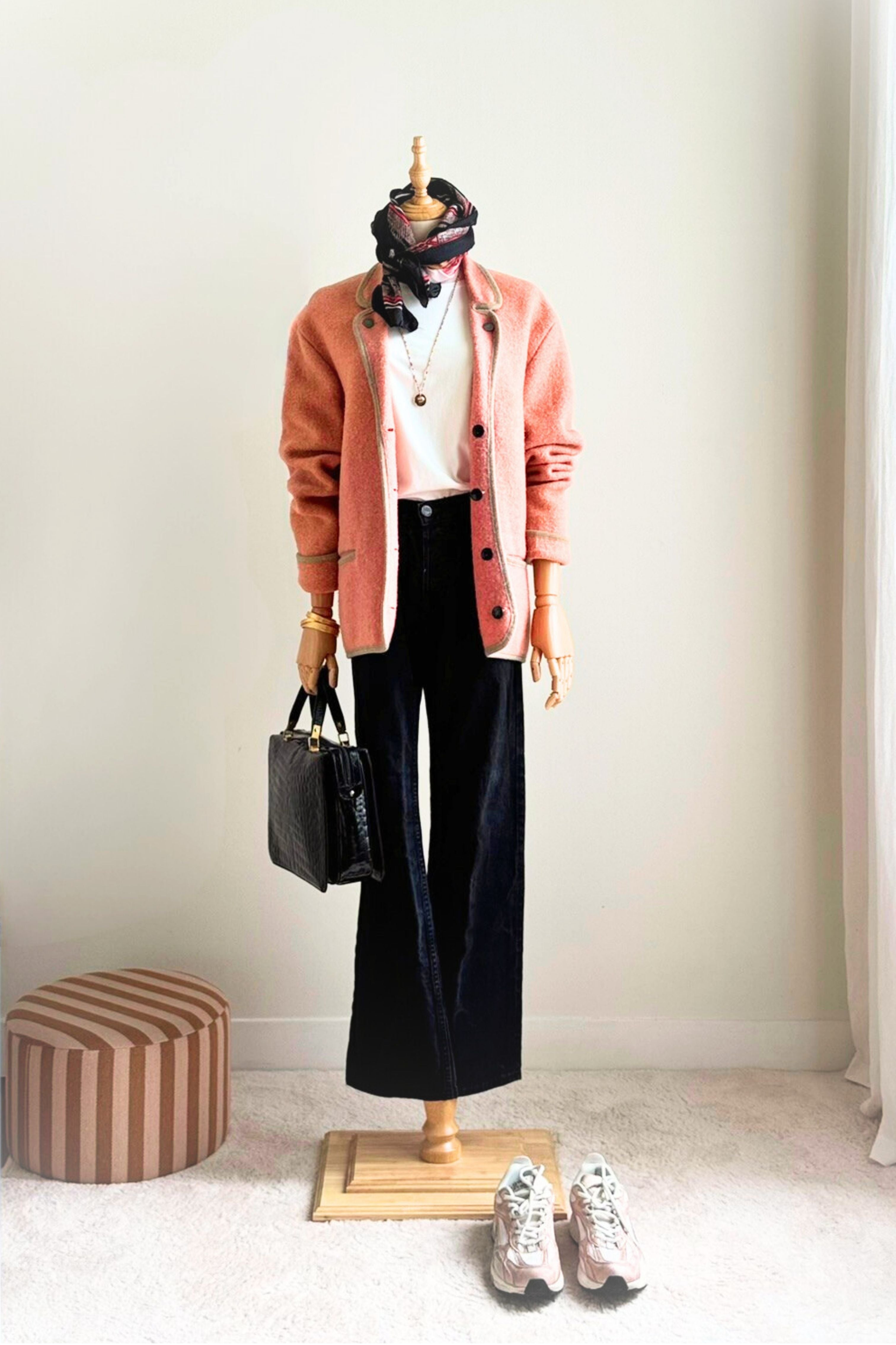 Veste autrichienne en laine rose