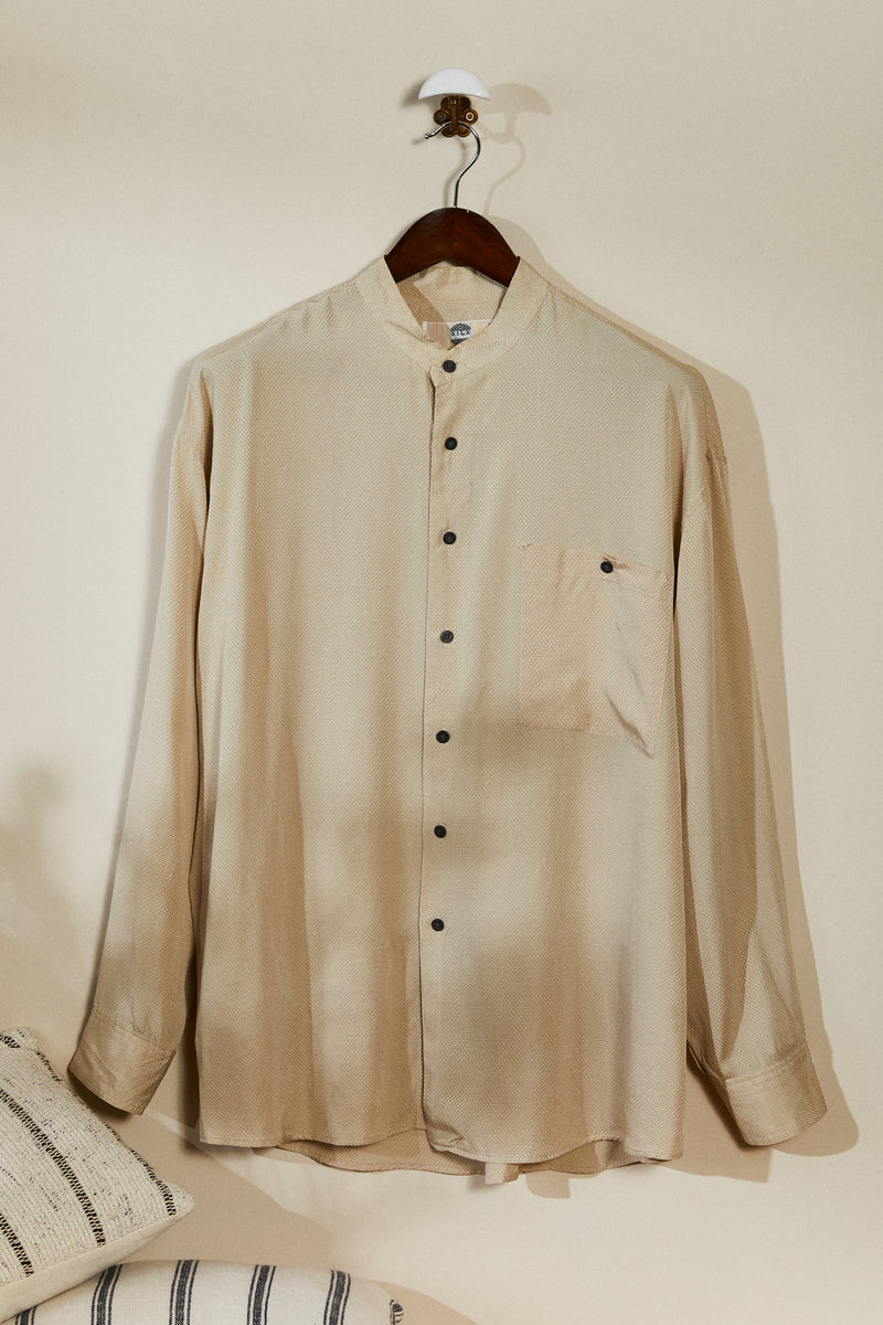 Chemise longue en soie beige