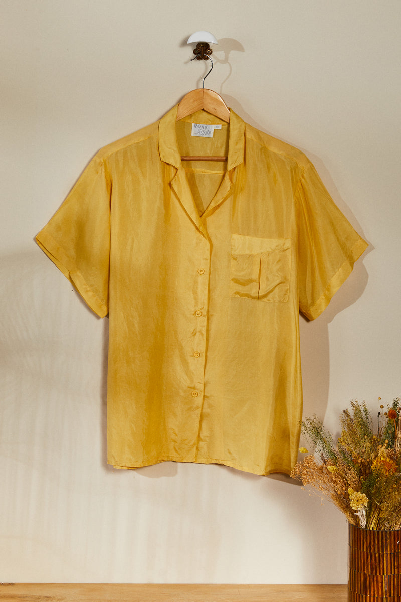 Chemise en soie jaune