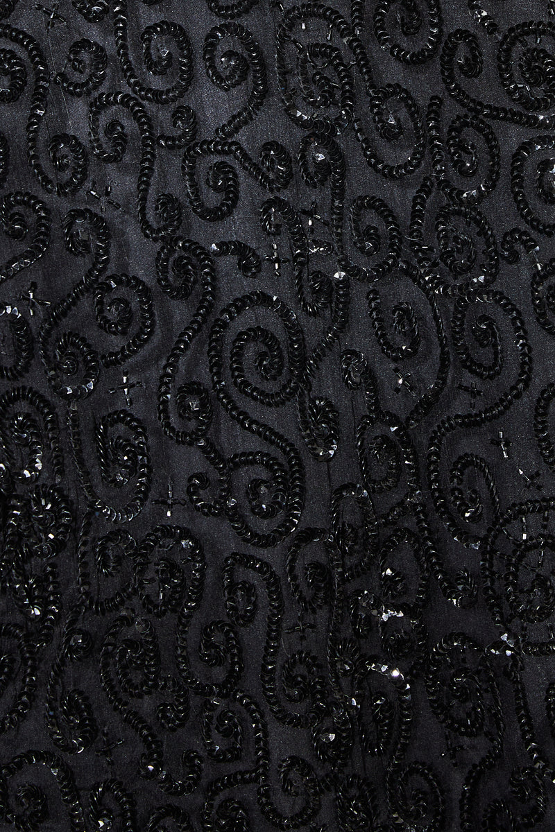 Veste en soie brodée de sequins noire