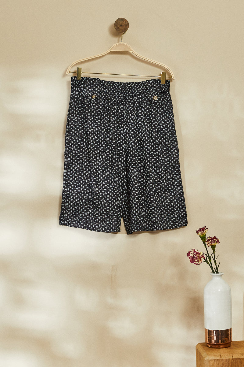 Short taille haute à petites fleurs noir