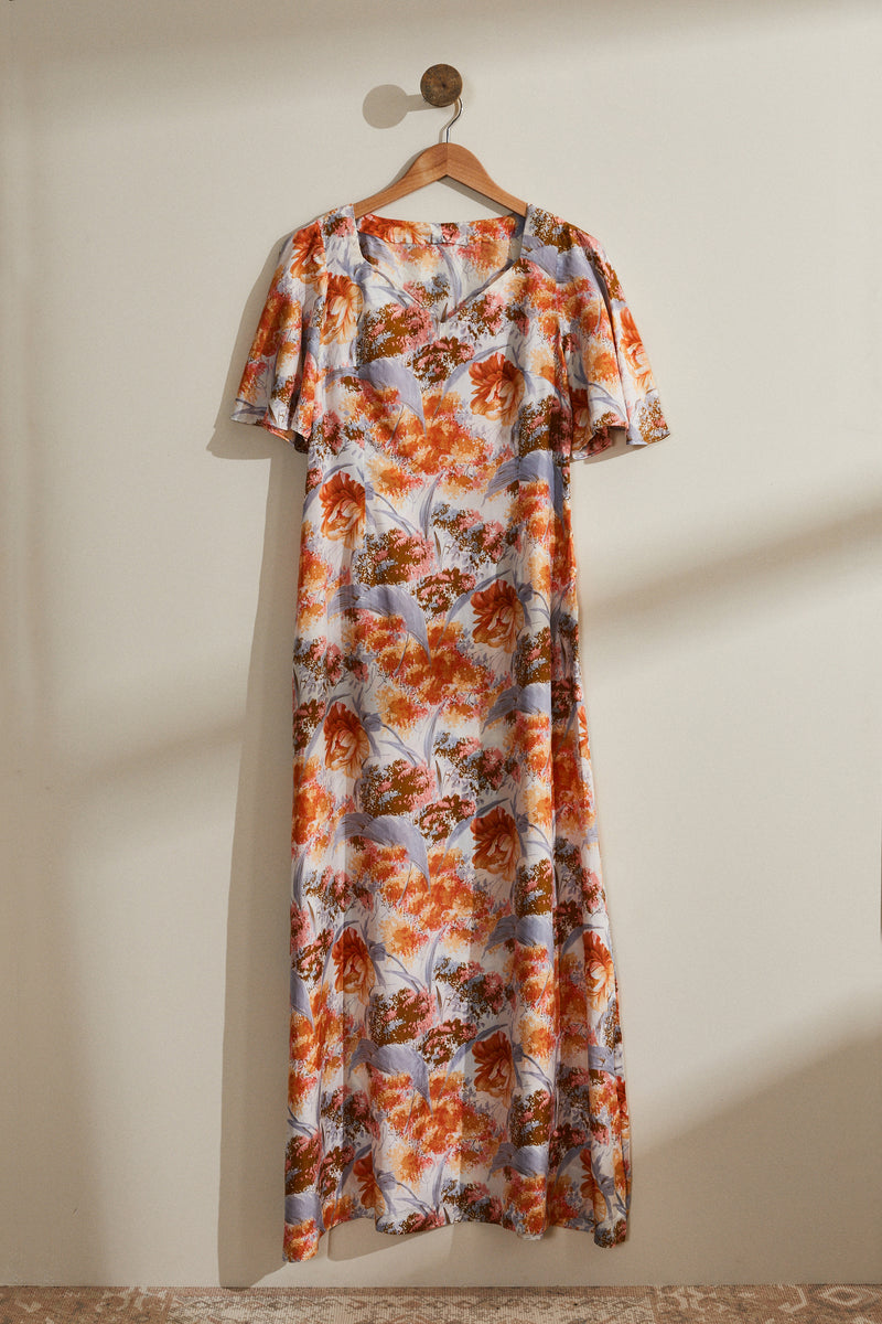 Robe longue à fleurs en soie