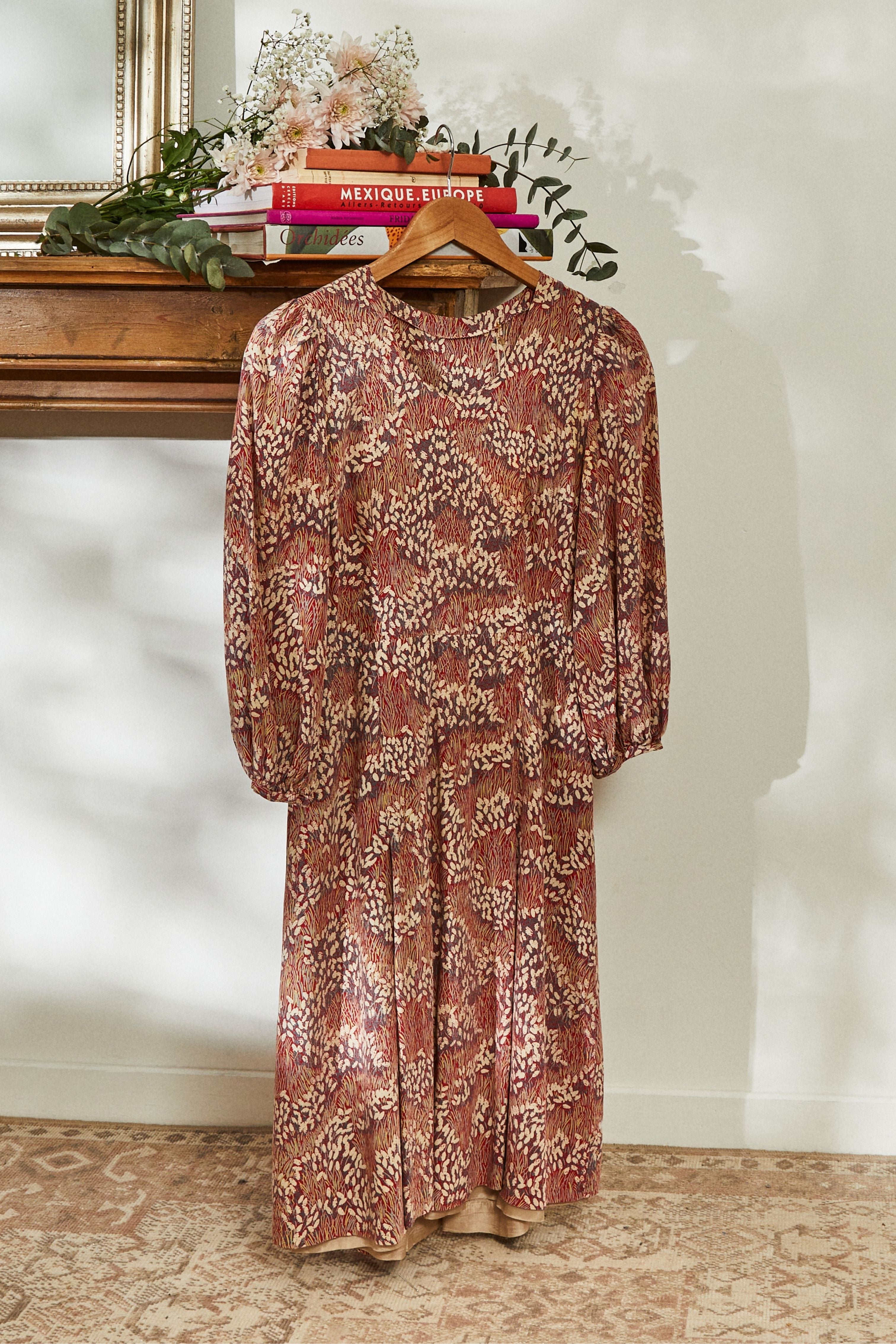 Robe courte en soie imprimée