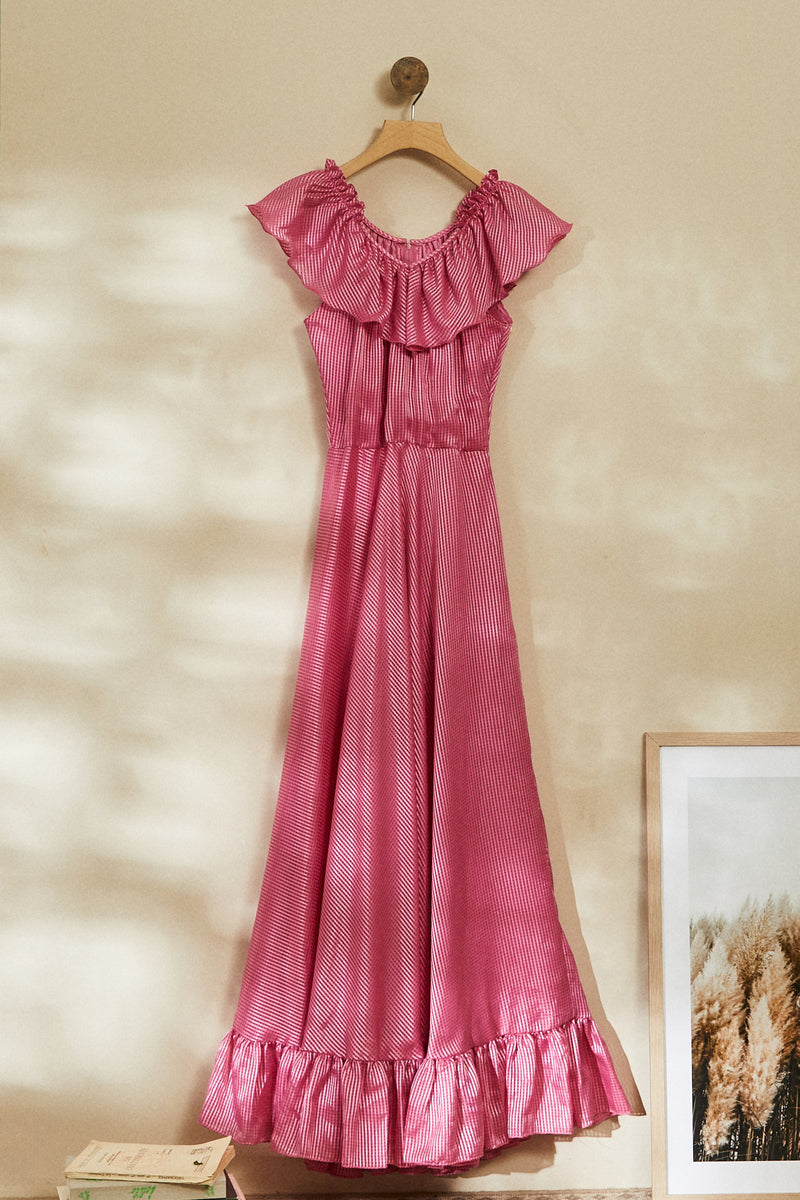 Robe longue à carreaux rose