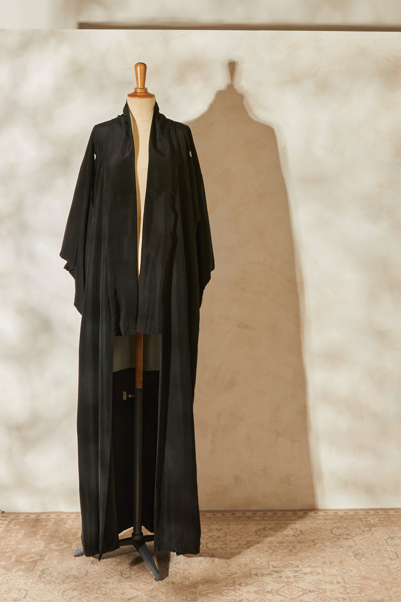 Kimono long en soie noir artisanal