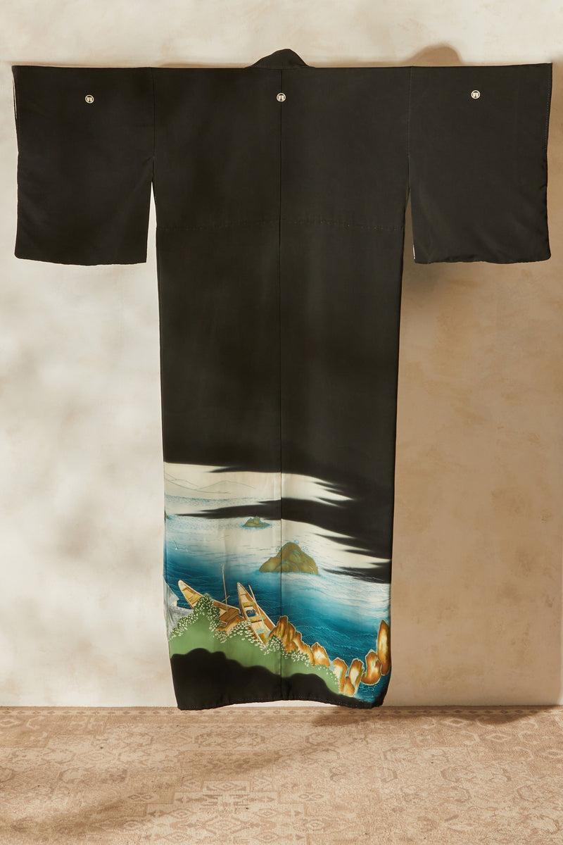 Kimono long en soie noir à motifs