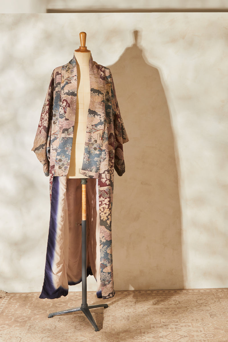 Kimono long en soie violet à fleurs