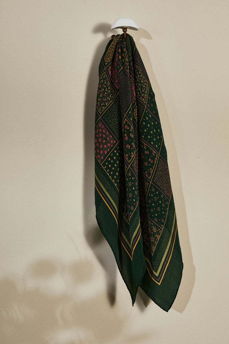 Foulard en soie imprimé à fleurs vert