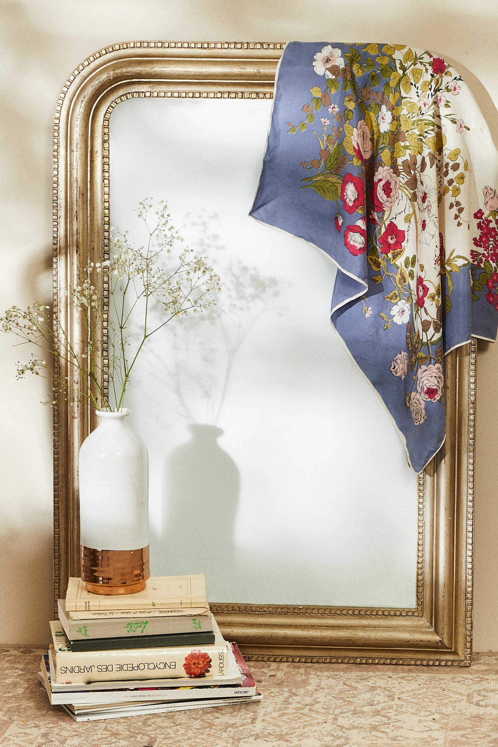 Foulard en soie imprimé à fleurs bleu