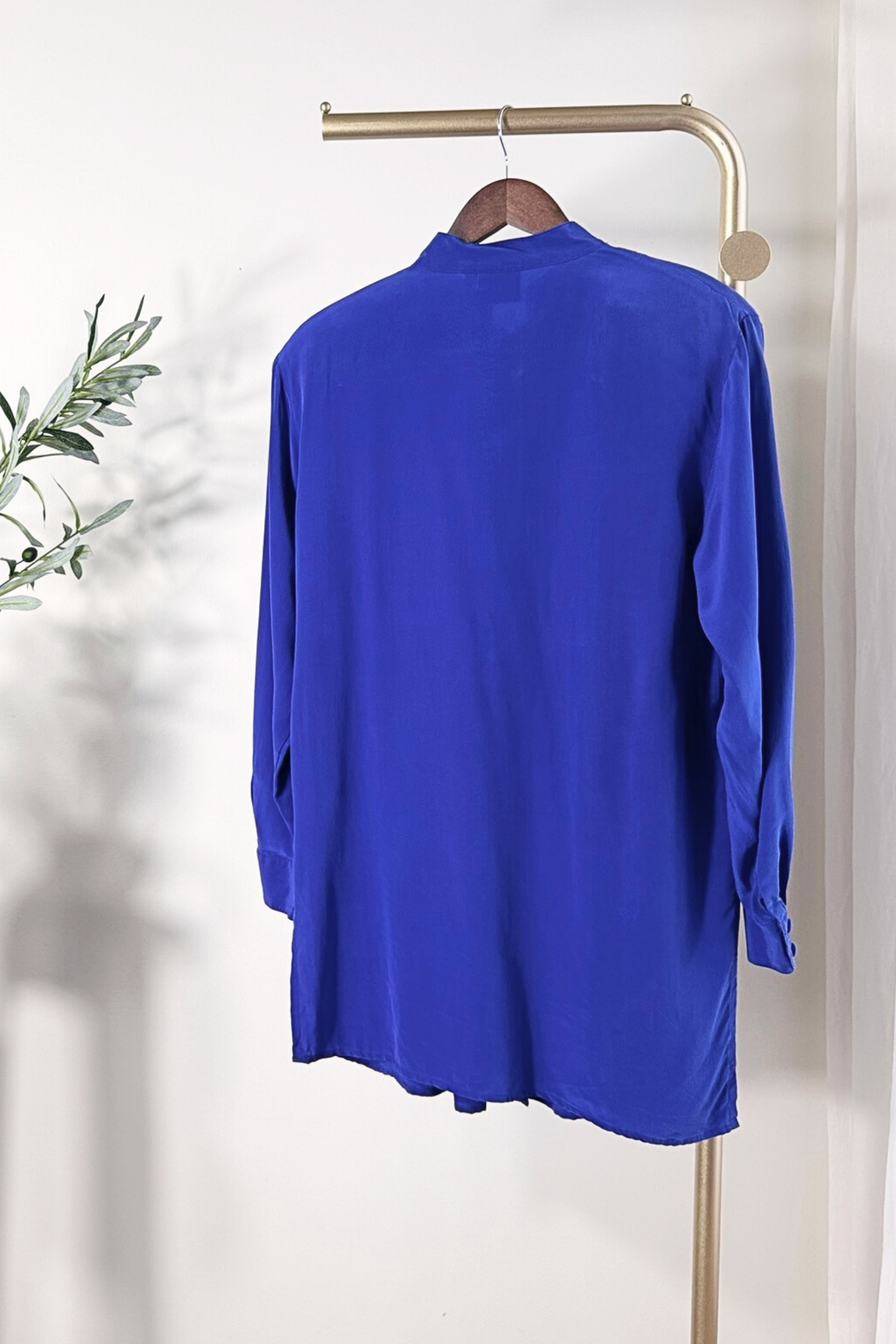 Chemise plissée en soie violette