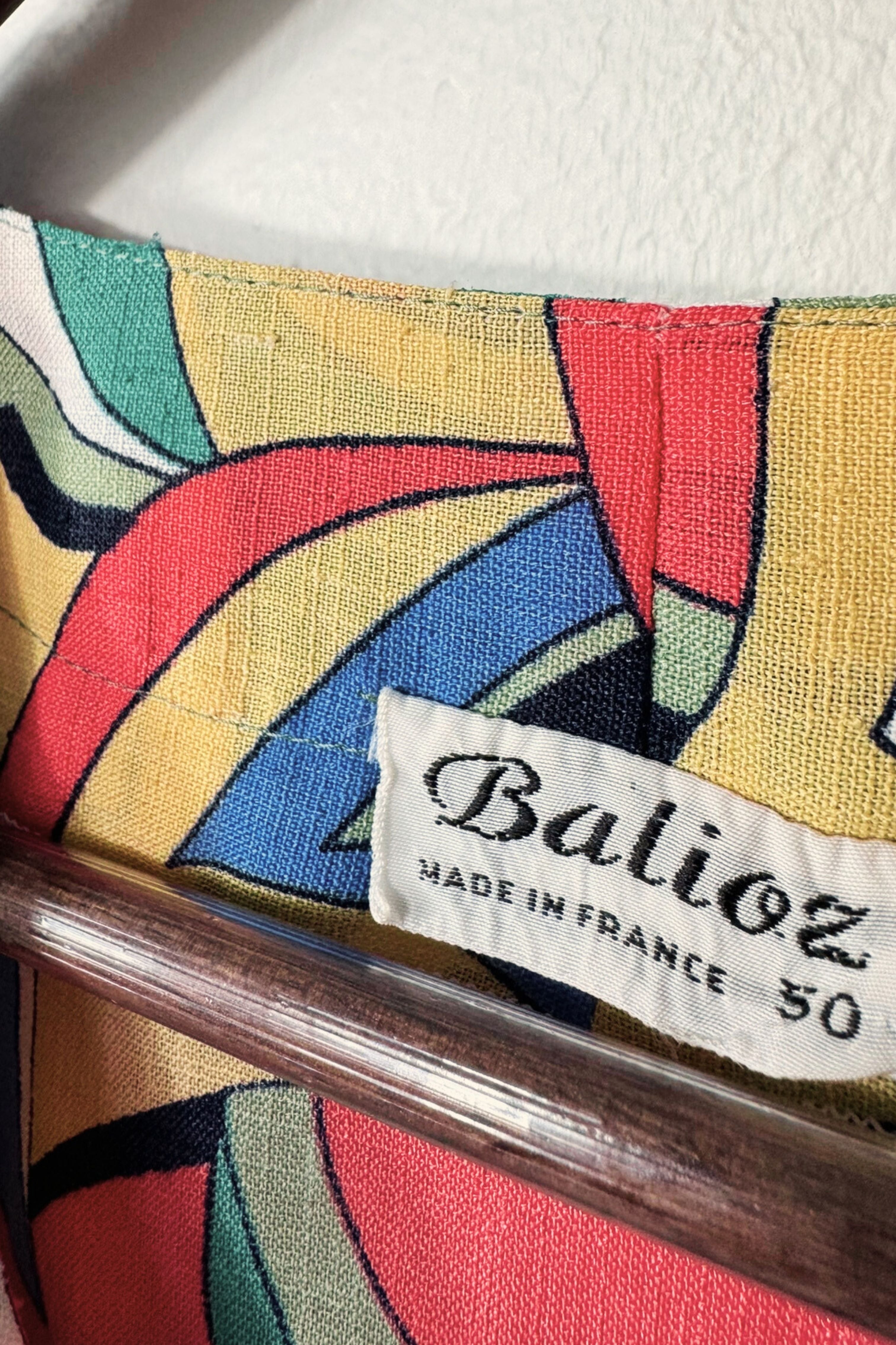 Chemisier à motifs abstraits colorés