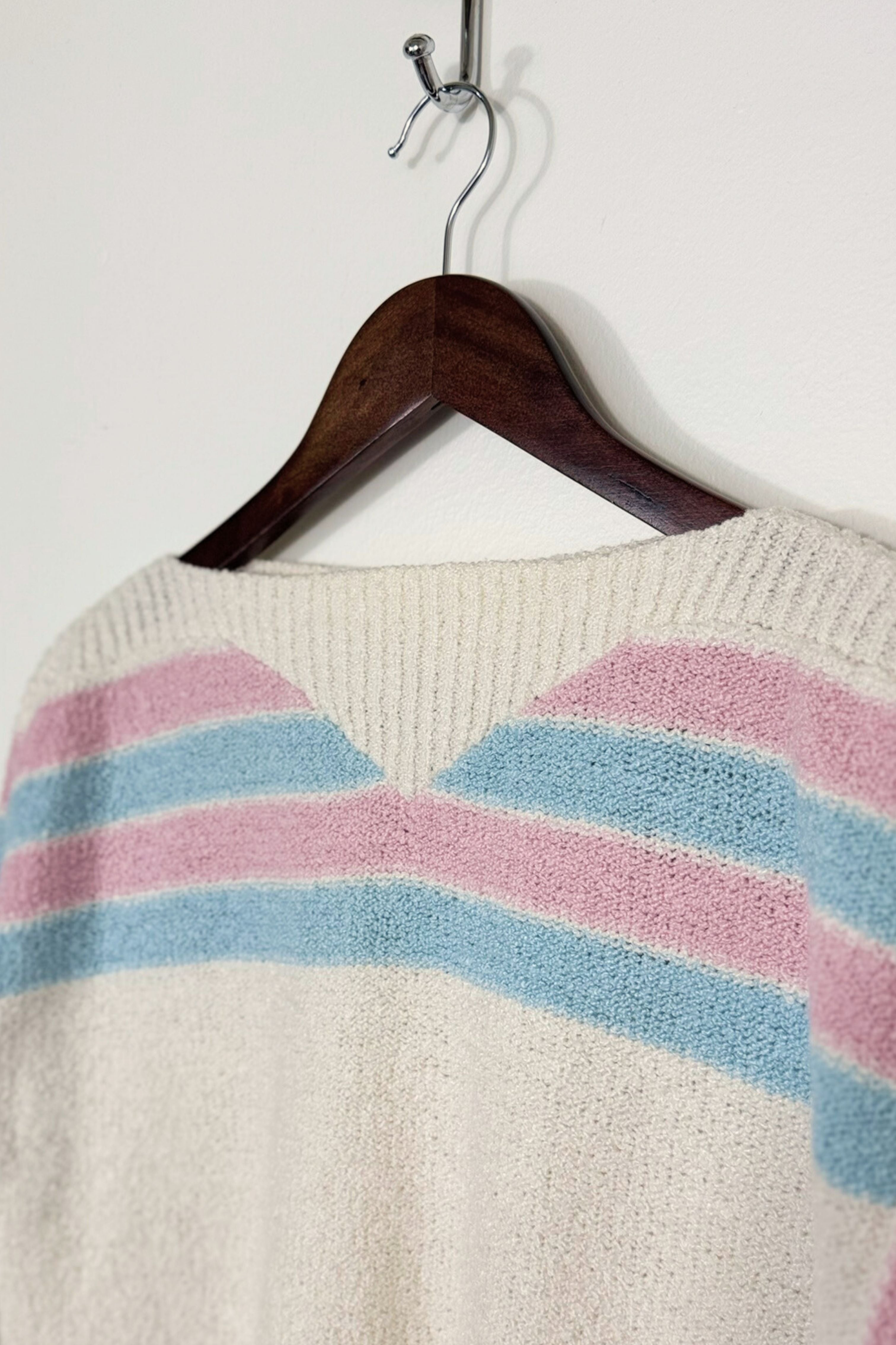 Pull écru en maille bouclée