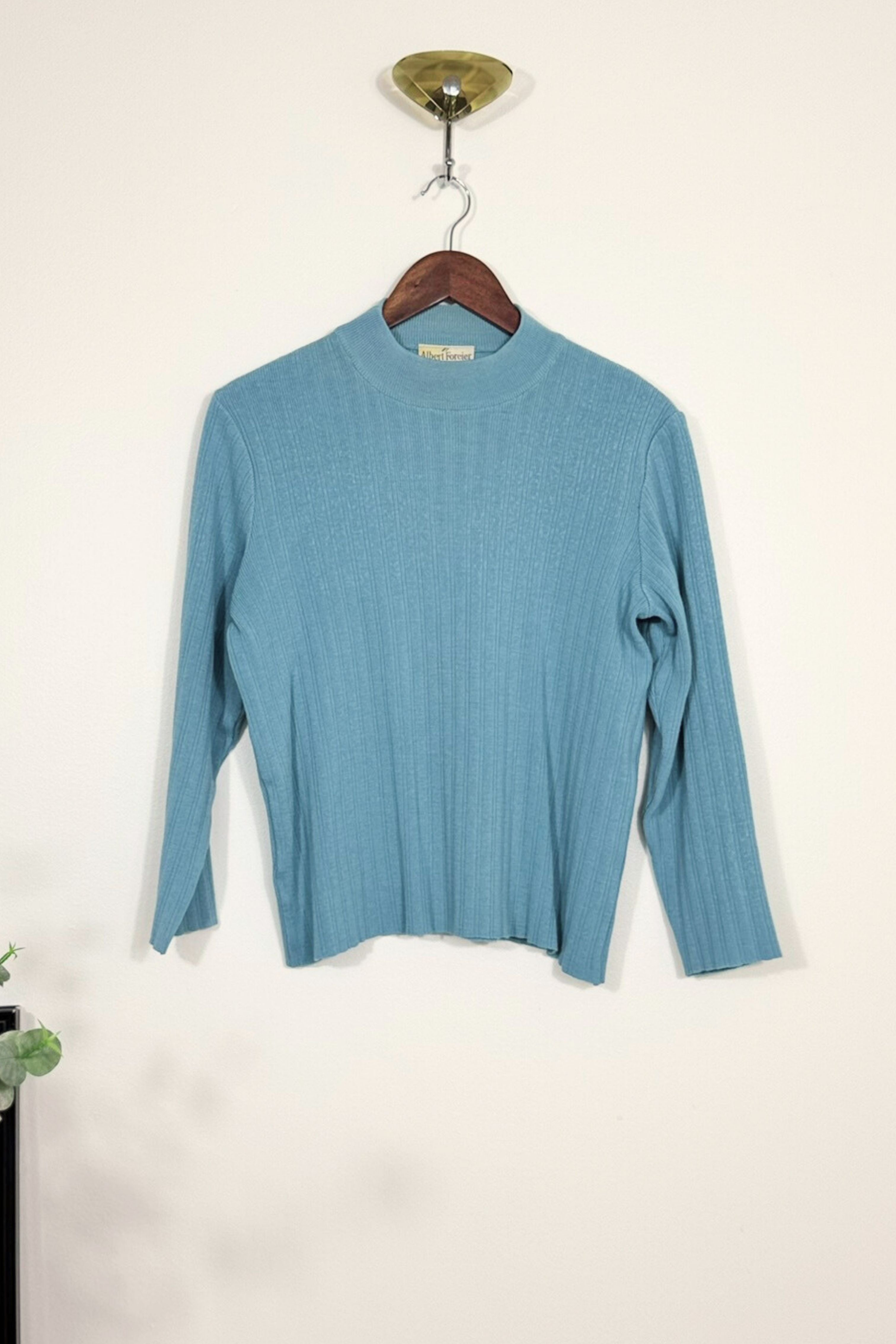Pull en laine col roulé bleu ciel