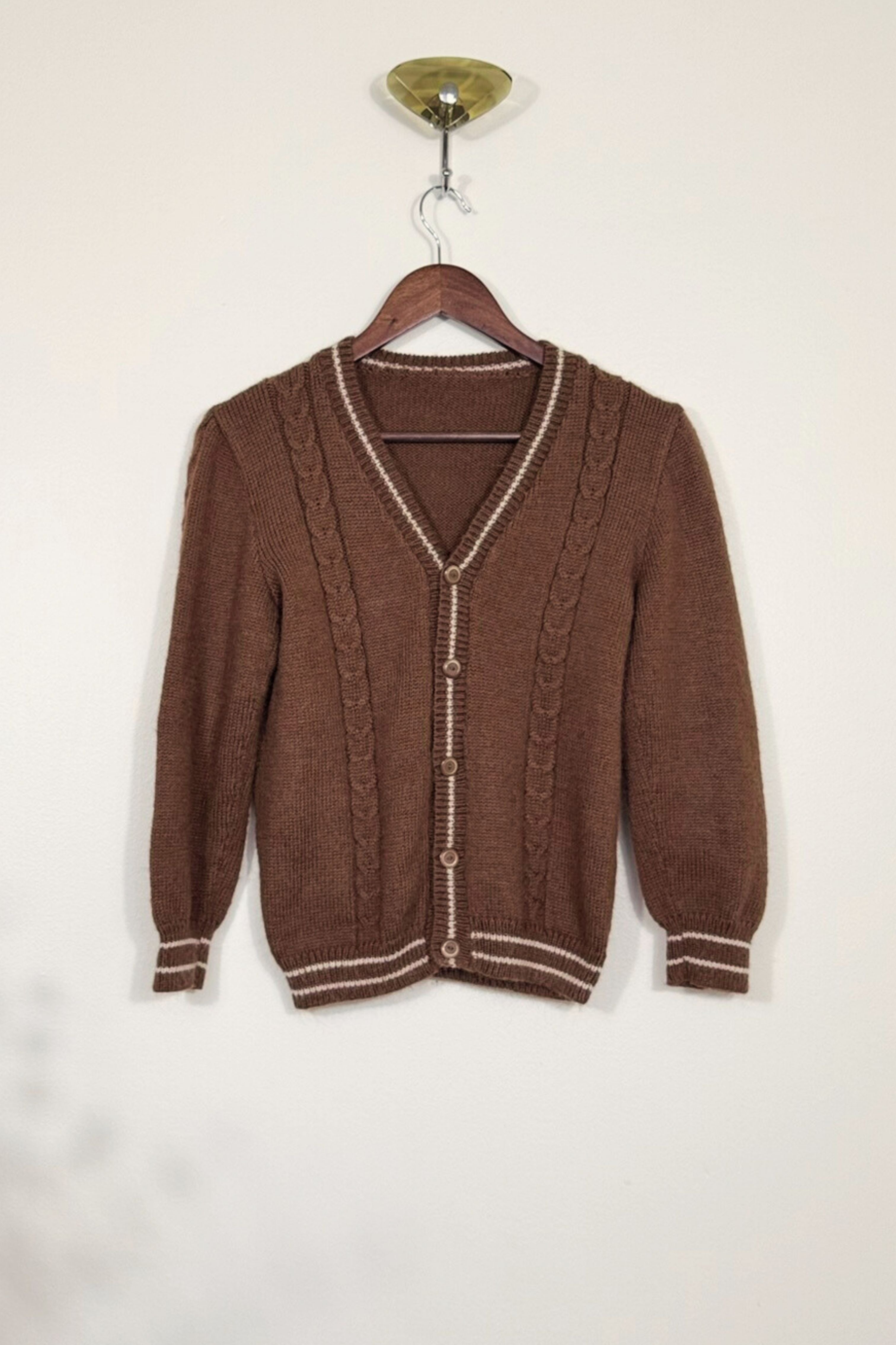 Gilet en laine maille tressée chocolat