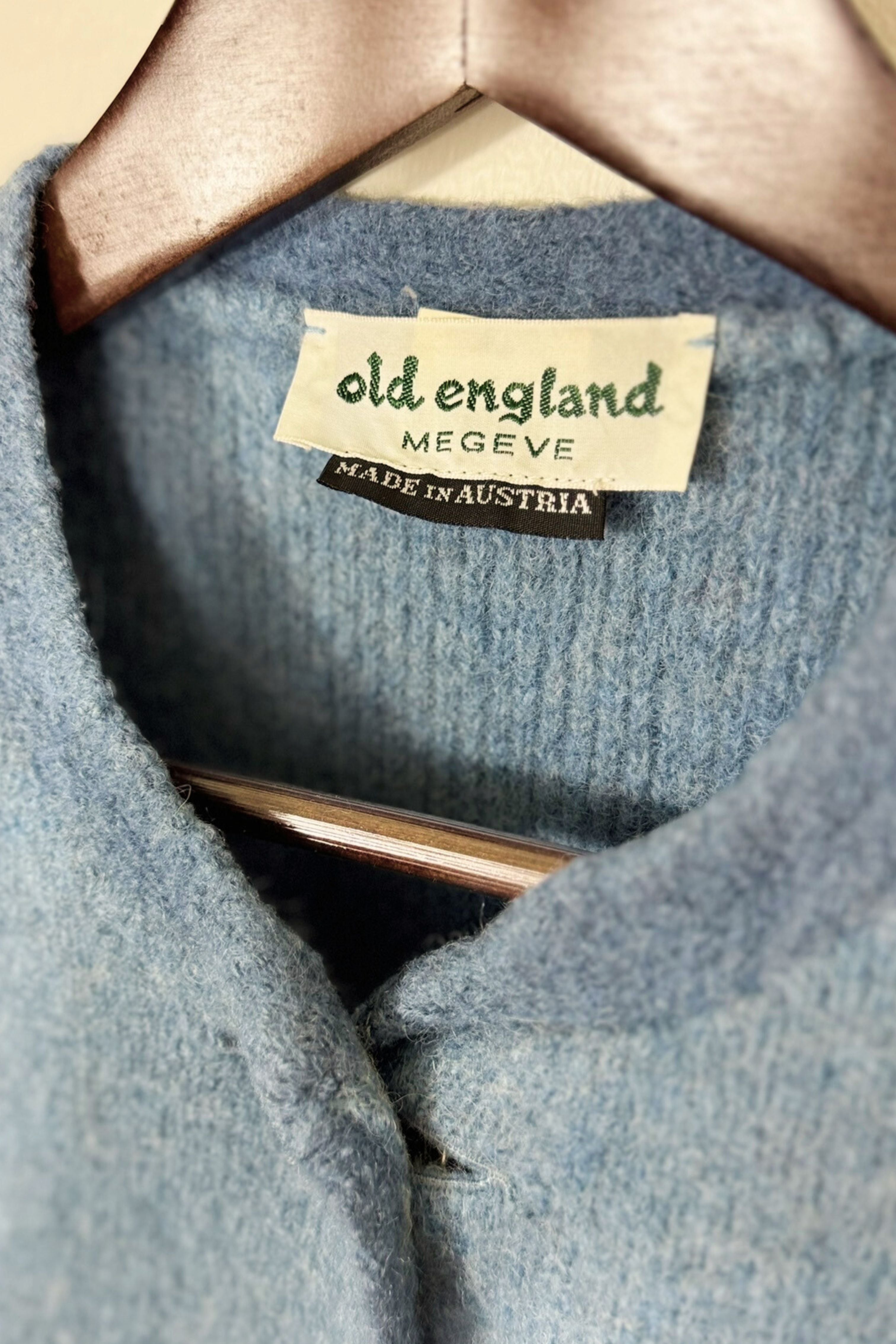 Veste autrichienne en laine bleu ciel