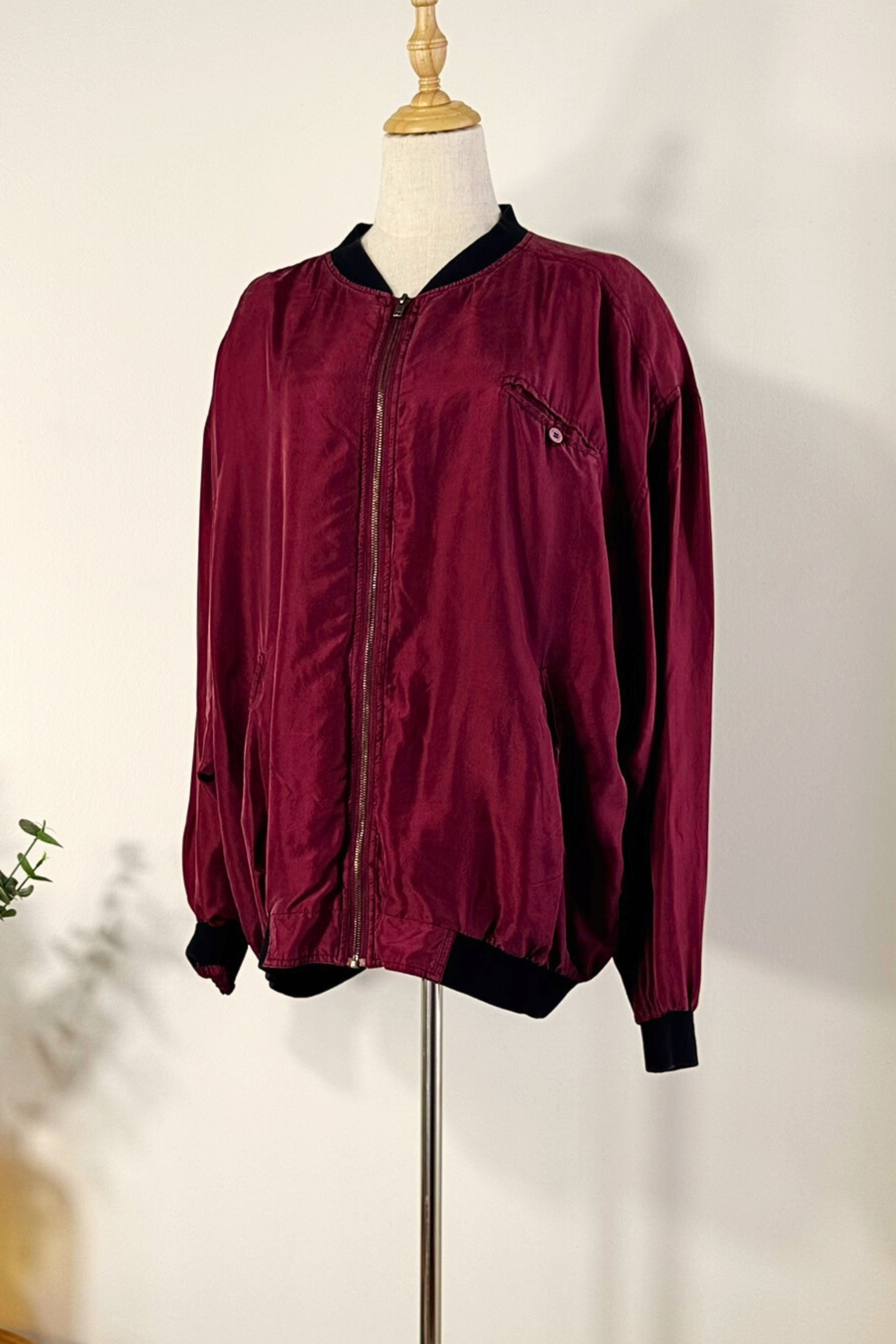 Veste bomber en soie bordeaux et noire