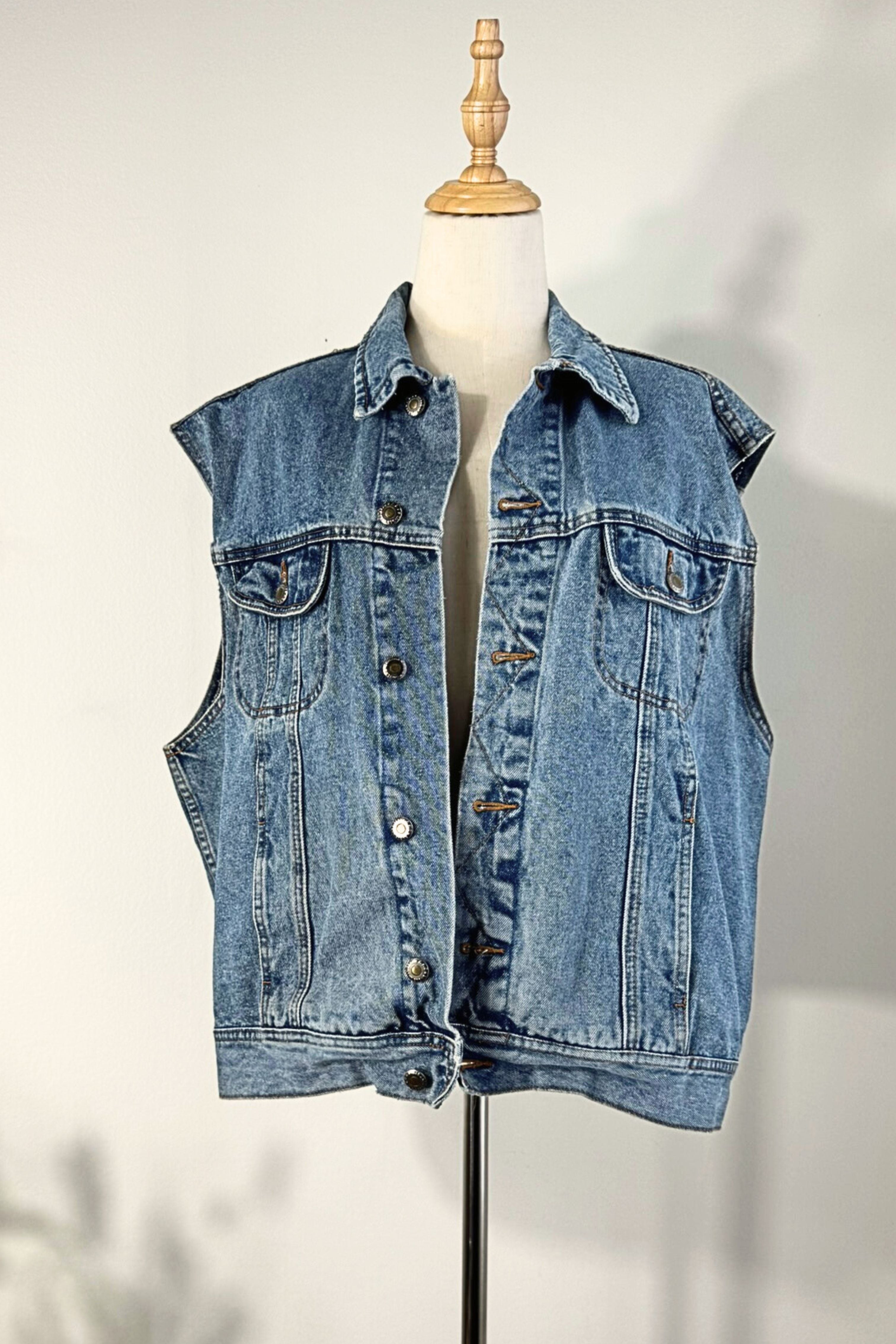 Veste sans manche oversize en jeans bleu moyen