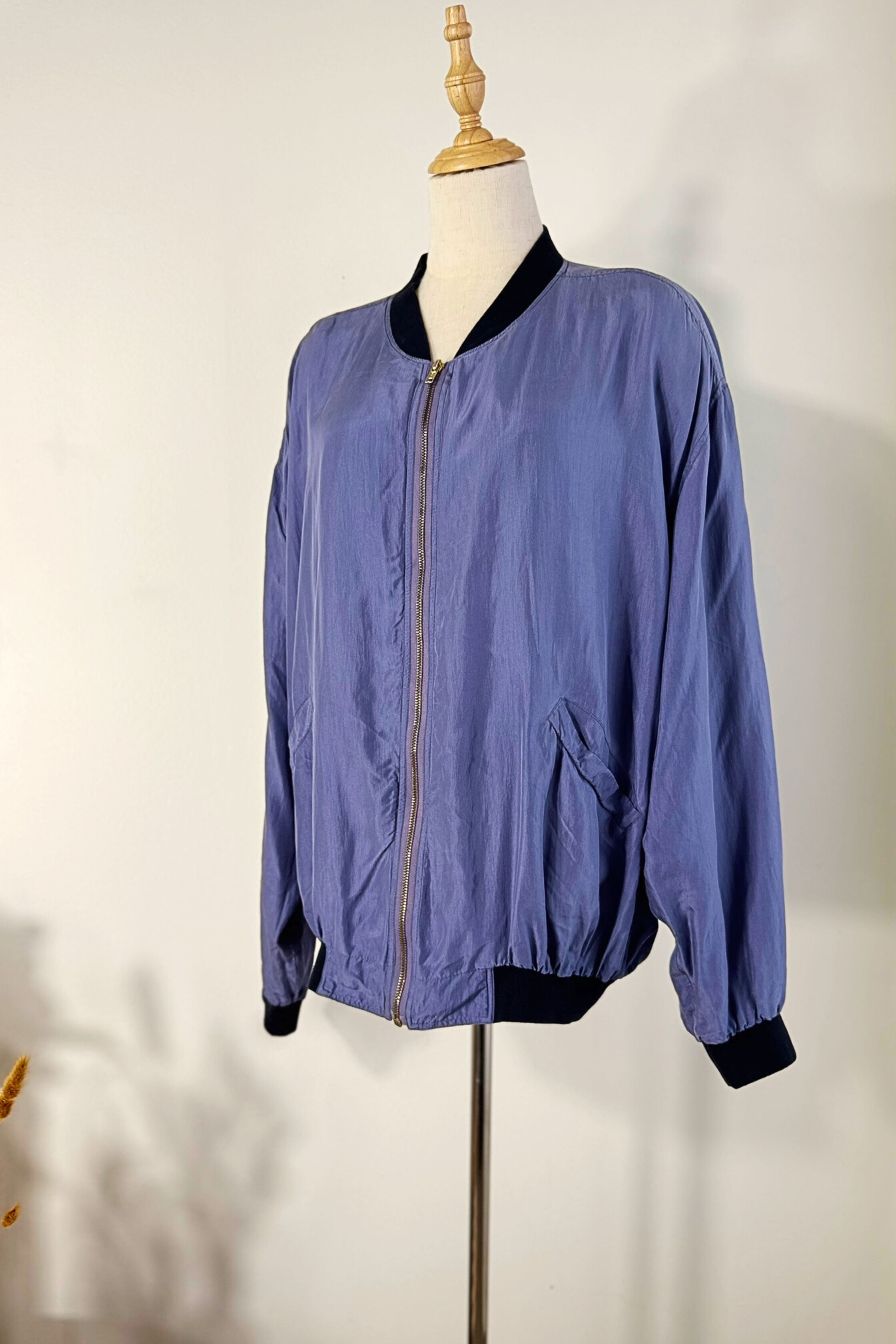 Veste bomber en soie violet et noir