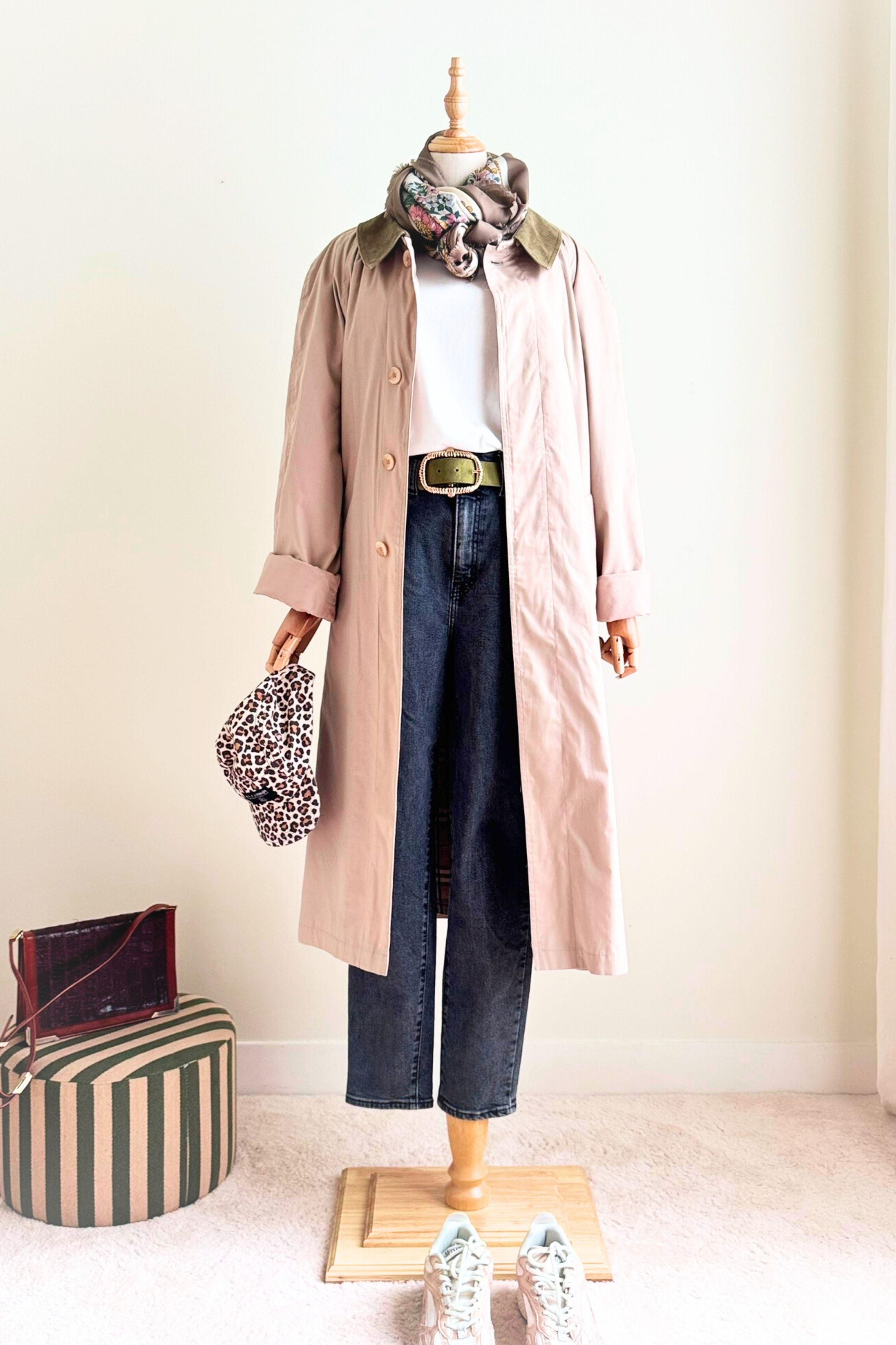 Trench long oversize beige à col velours