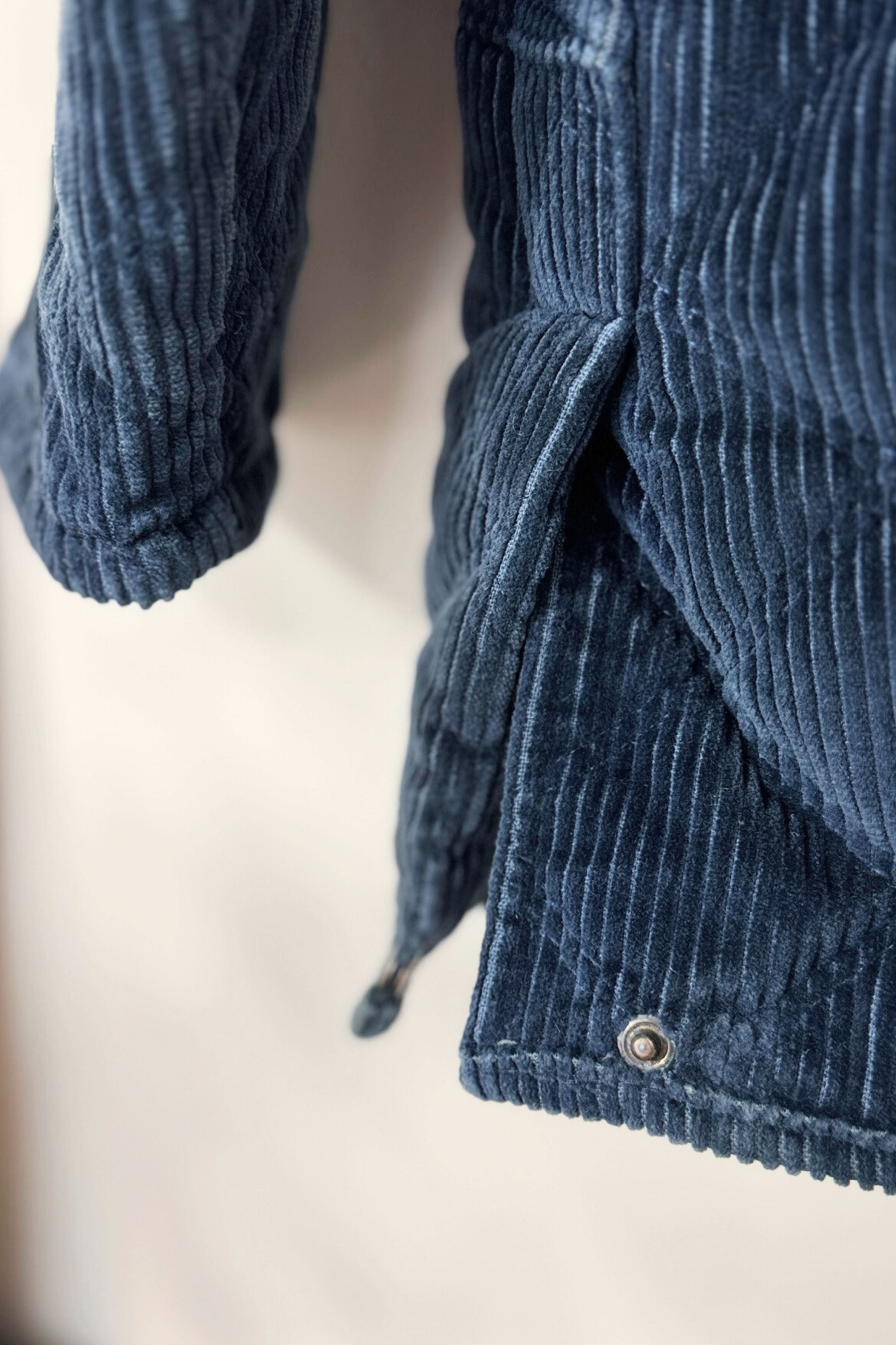 Manteau matelassé en velours marine