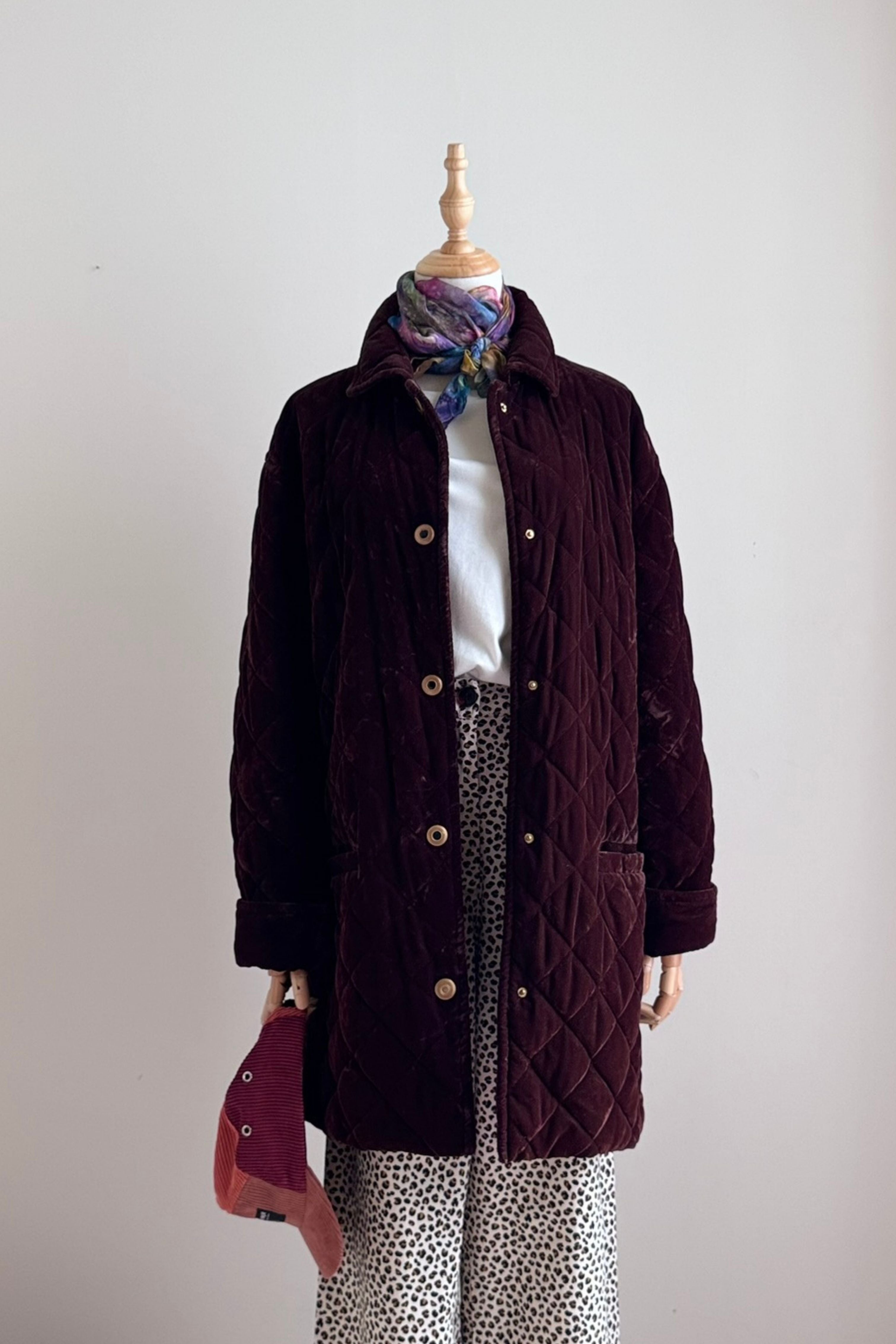 Mid-length purple velvet coat