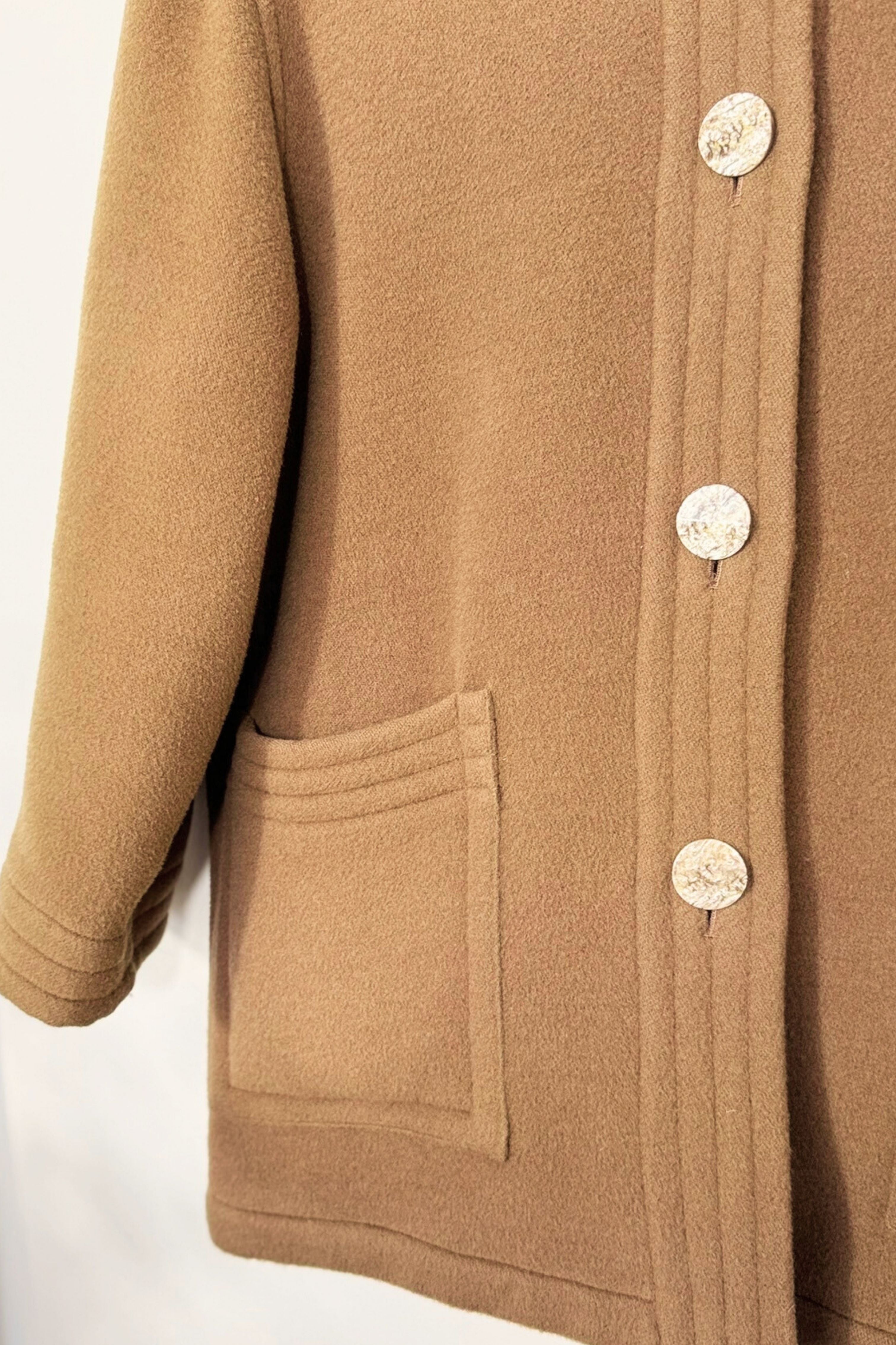 Manteau mi long en laine beige camel