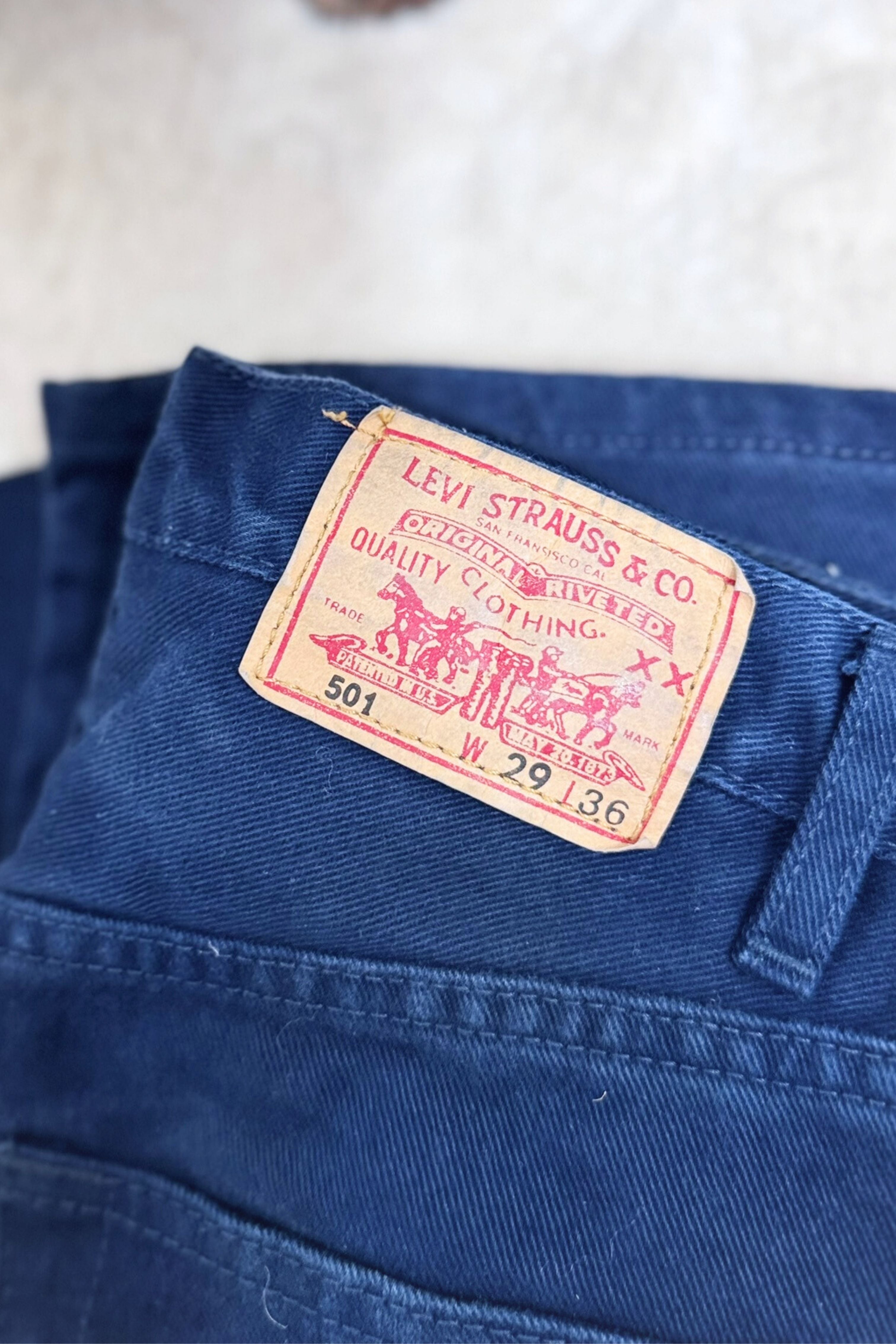 Jeans Levi's 501 W29 L36 bleu marine