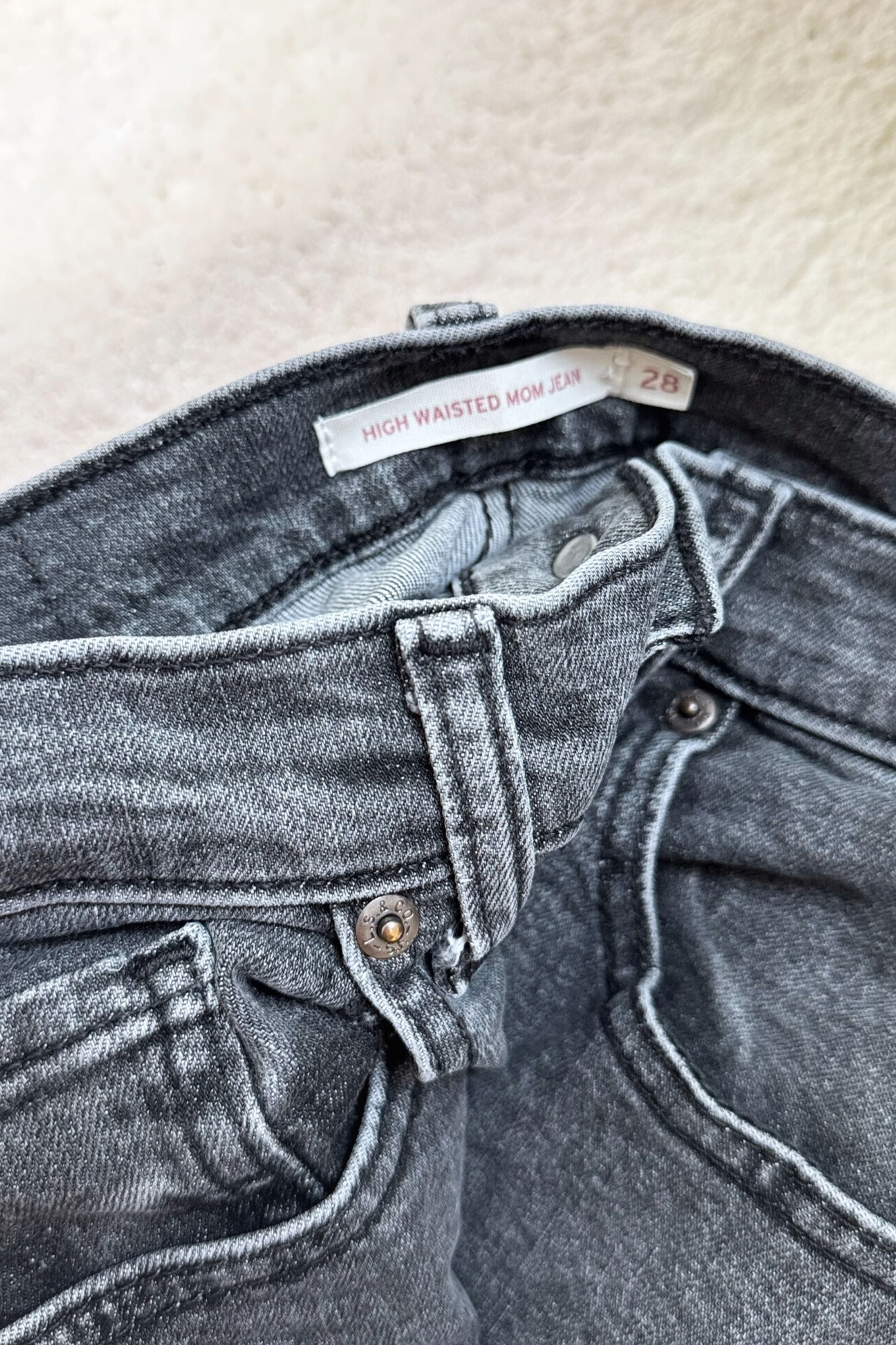 Jeans Levi's skinny taper W30 L32 gris