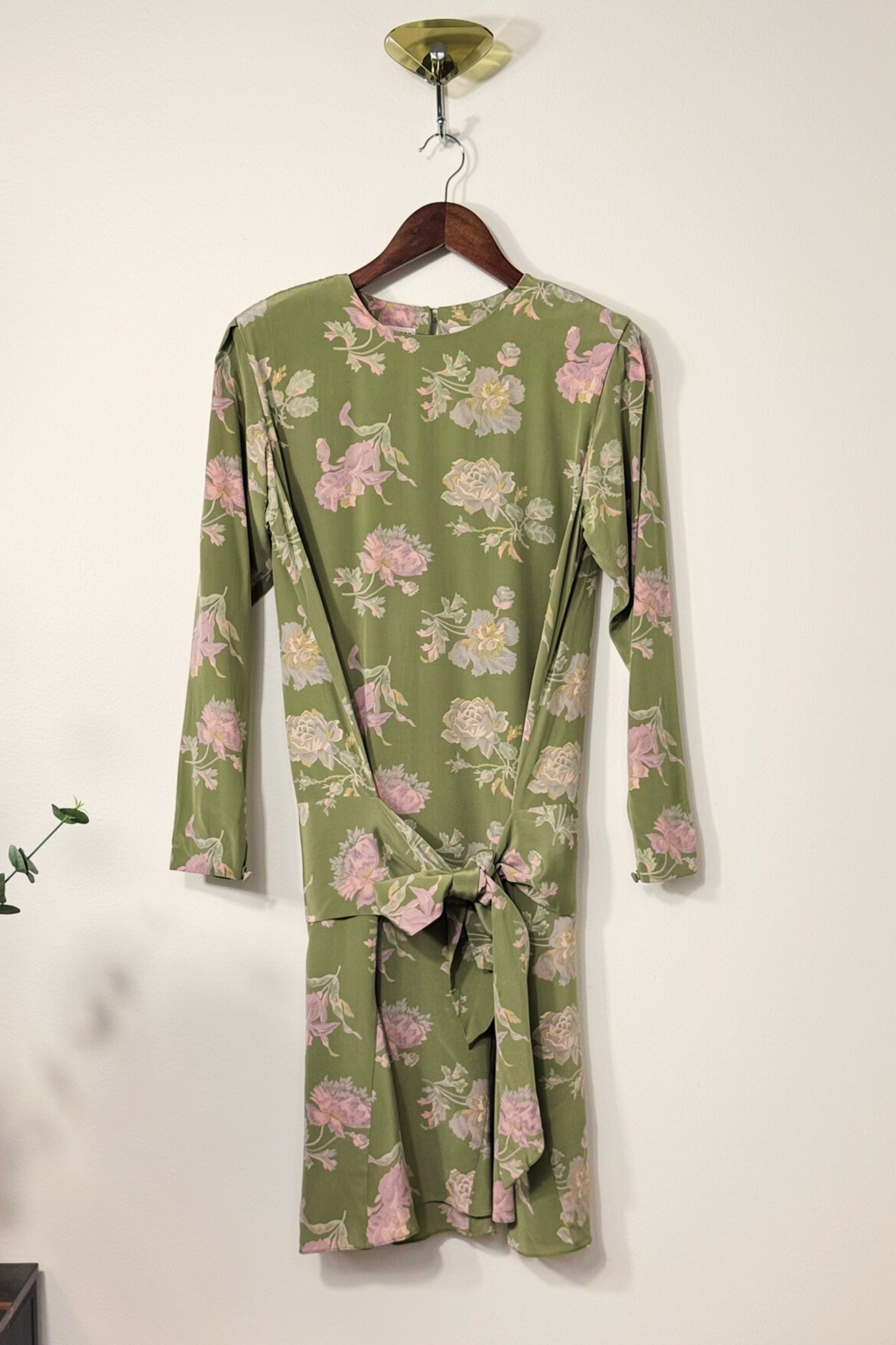 Robe midi en soie à fleurs kaki