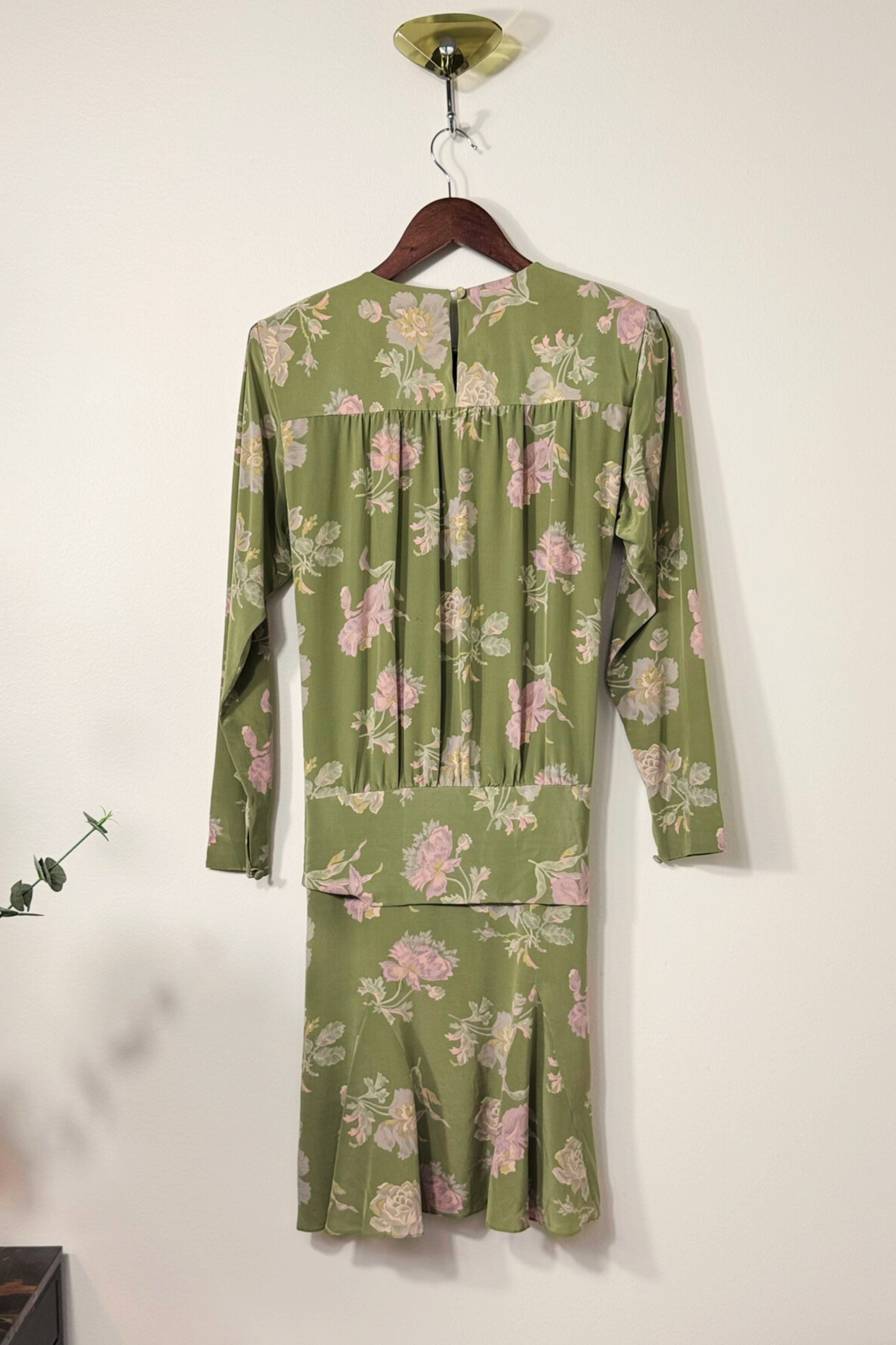 Robe midi en soie à fleurs kaki
