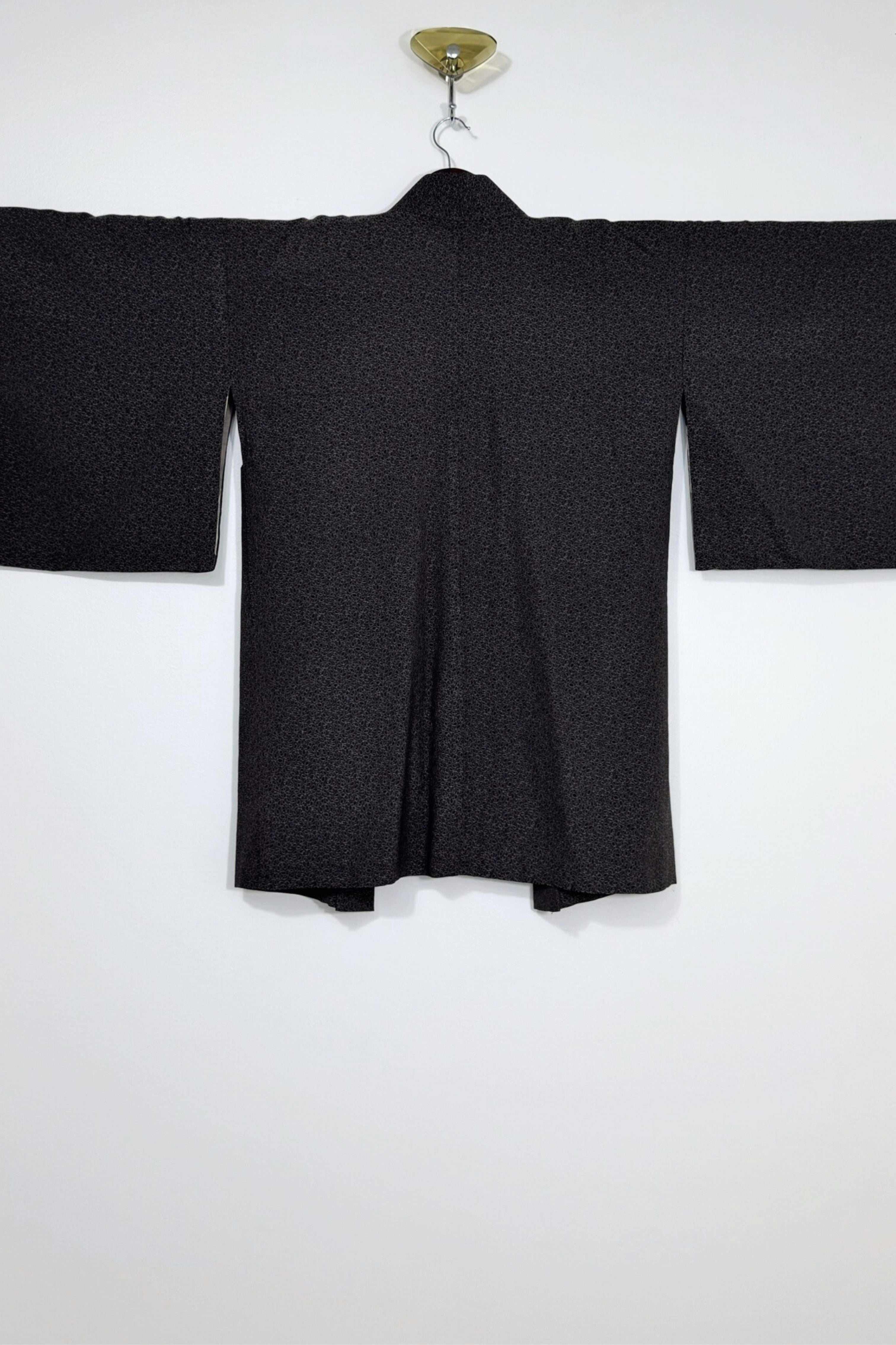 Kimono mi long en crêpe de soie gris