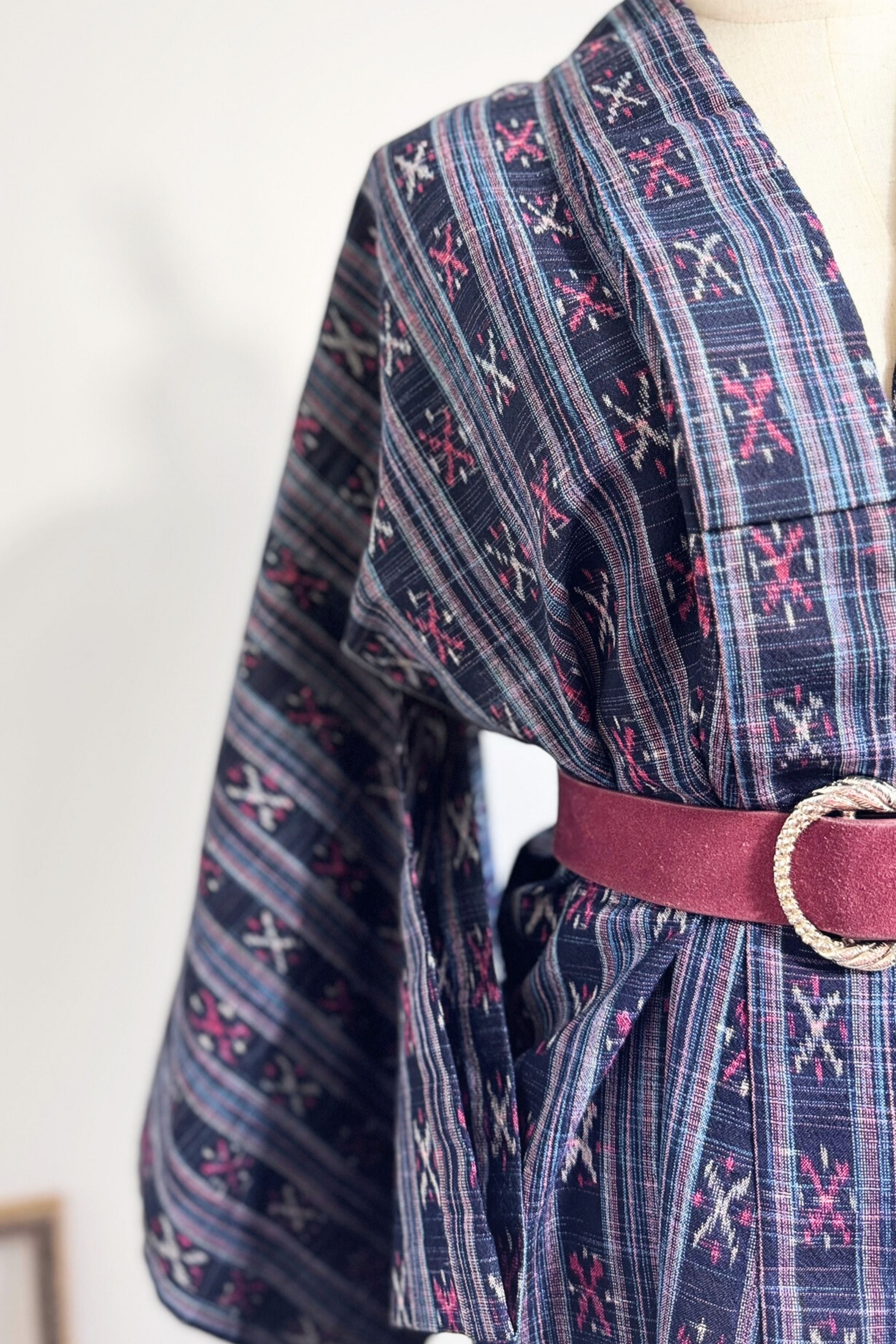 Kimono long épais à motifs bleu marine