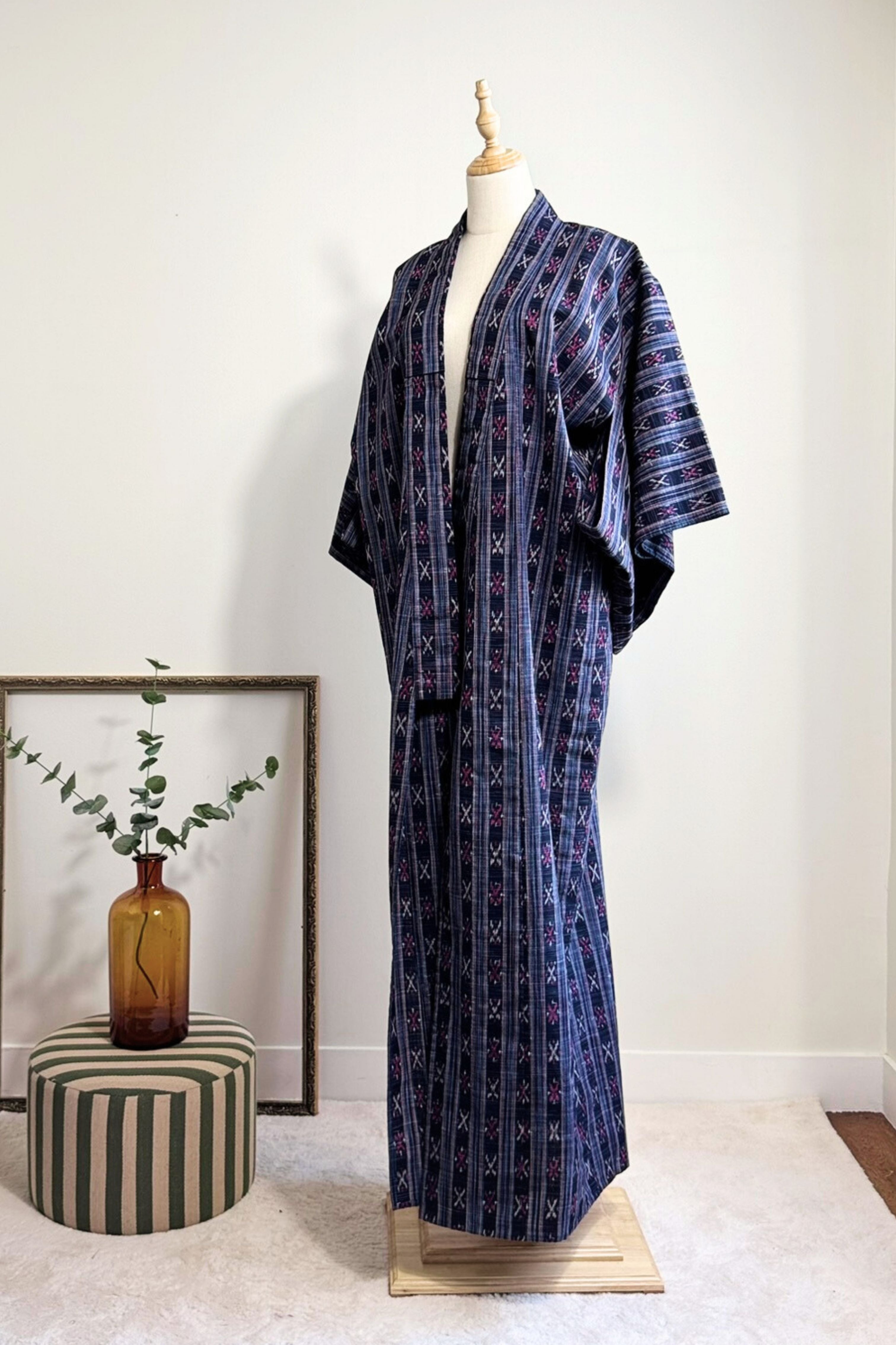 Kimono long épais à motifs bleu marine