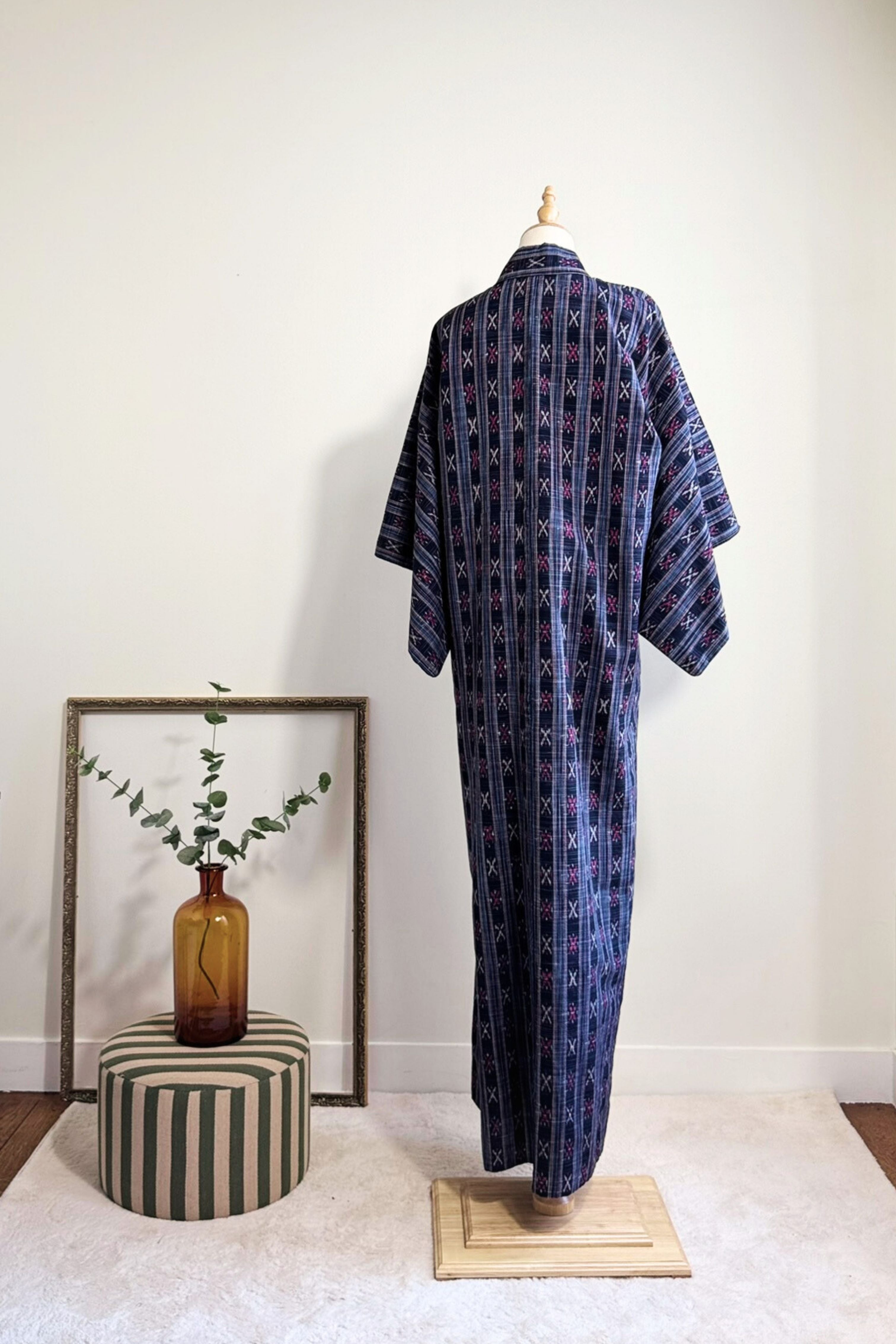Kimono long épais à motifs bleu marine