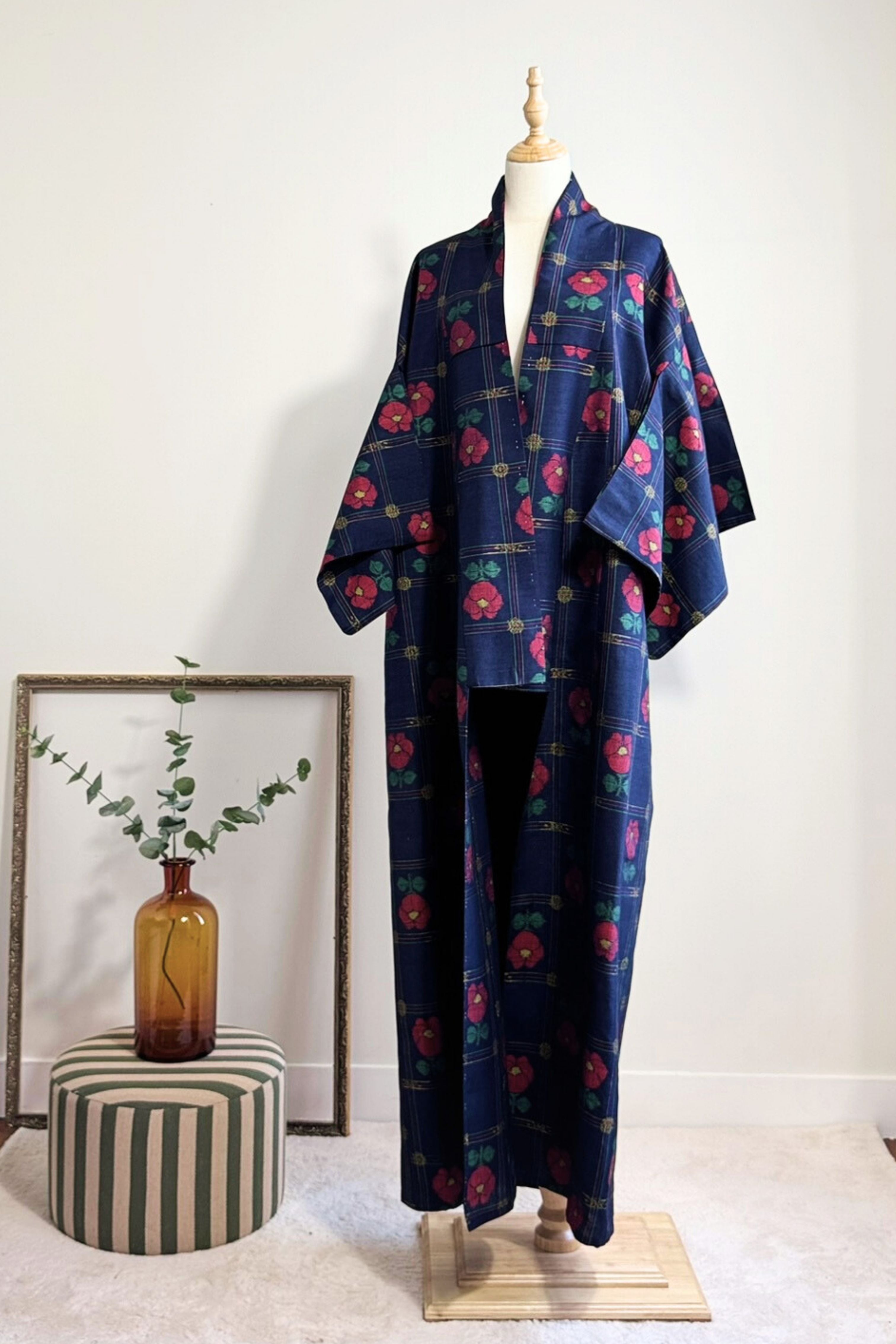 Kimono long épais à motif floral marine