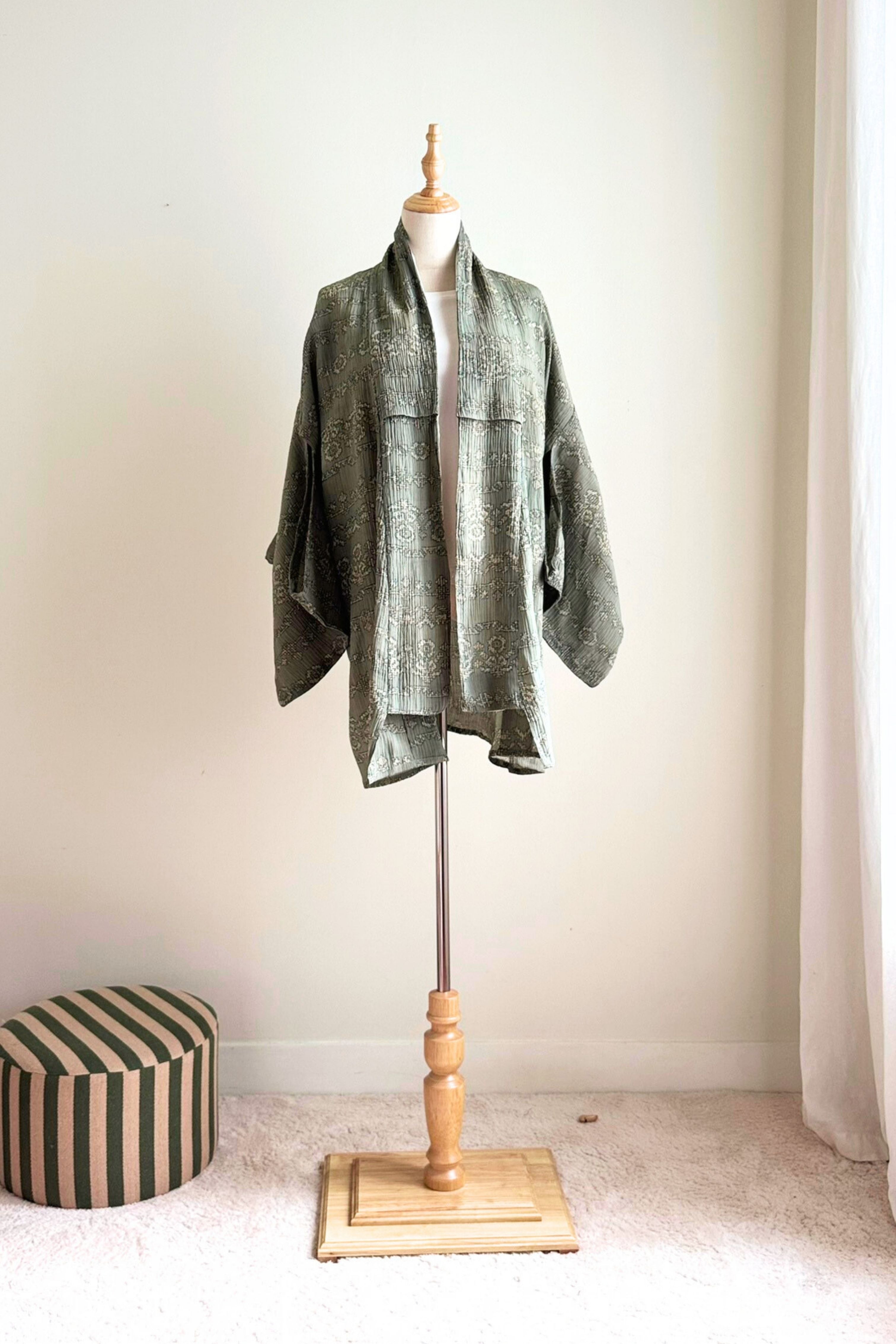 Kimono court léger kaki