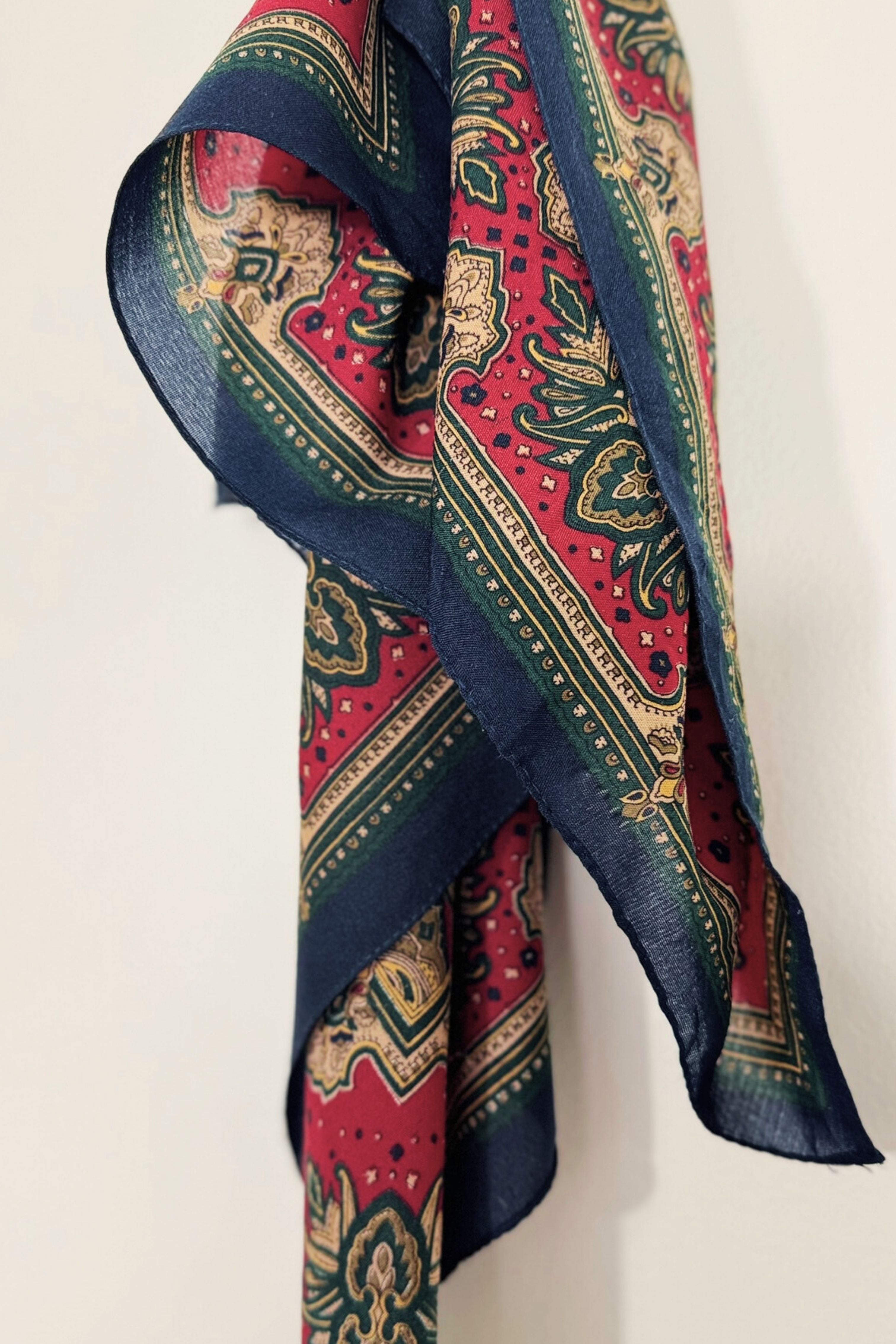 Foulard imprimé rouge & marine