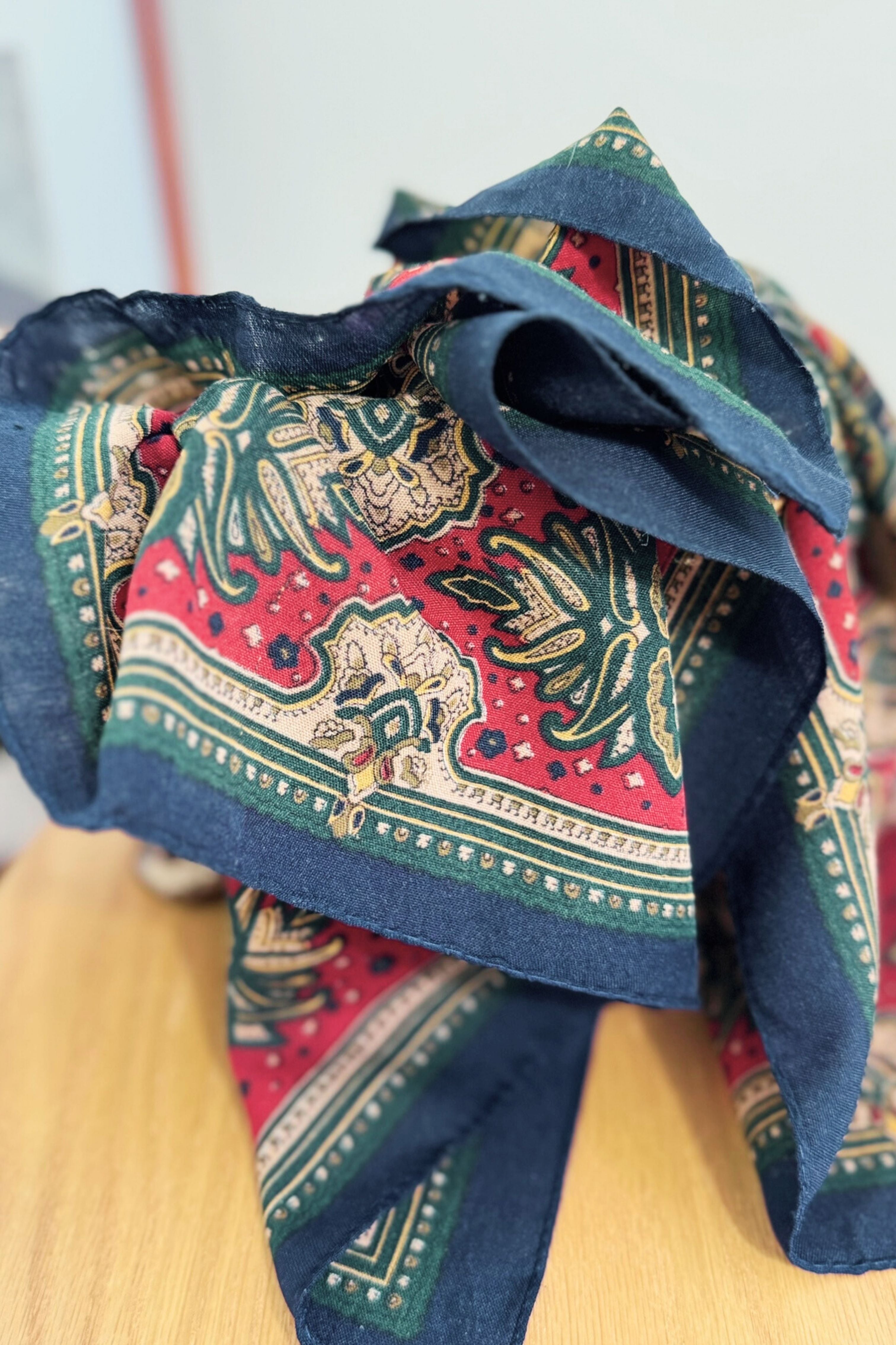 Foulard imprimé rouge & marine