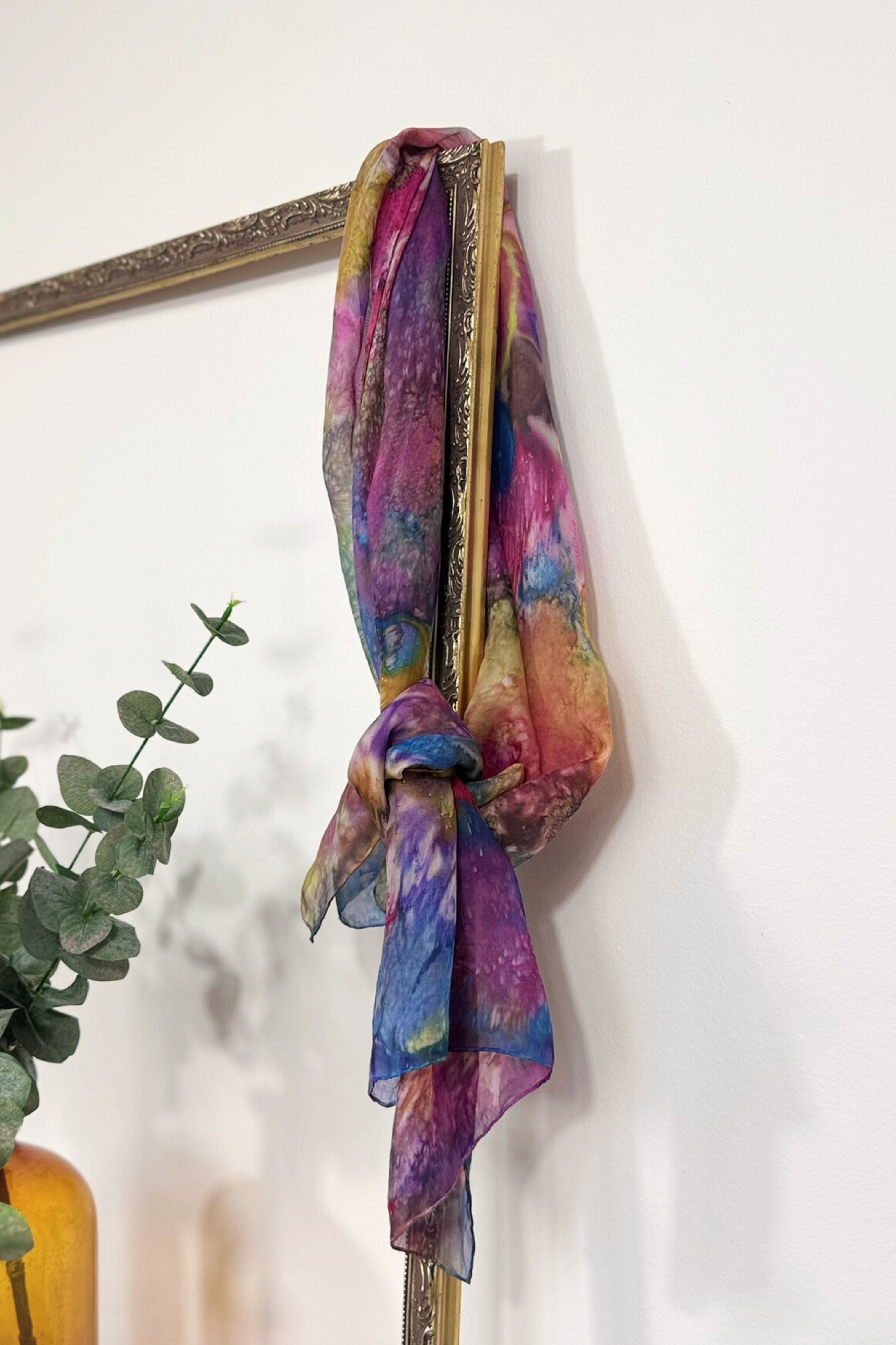 Foulard en soie tie and die violet