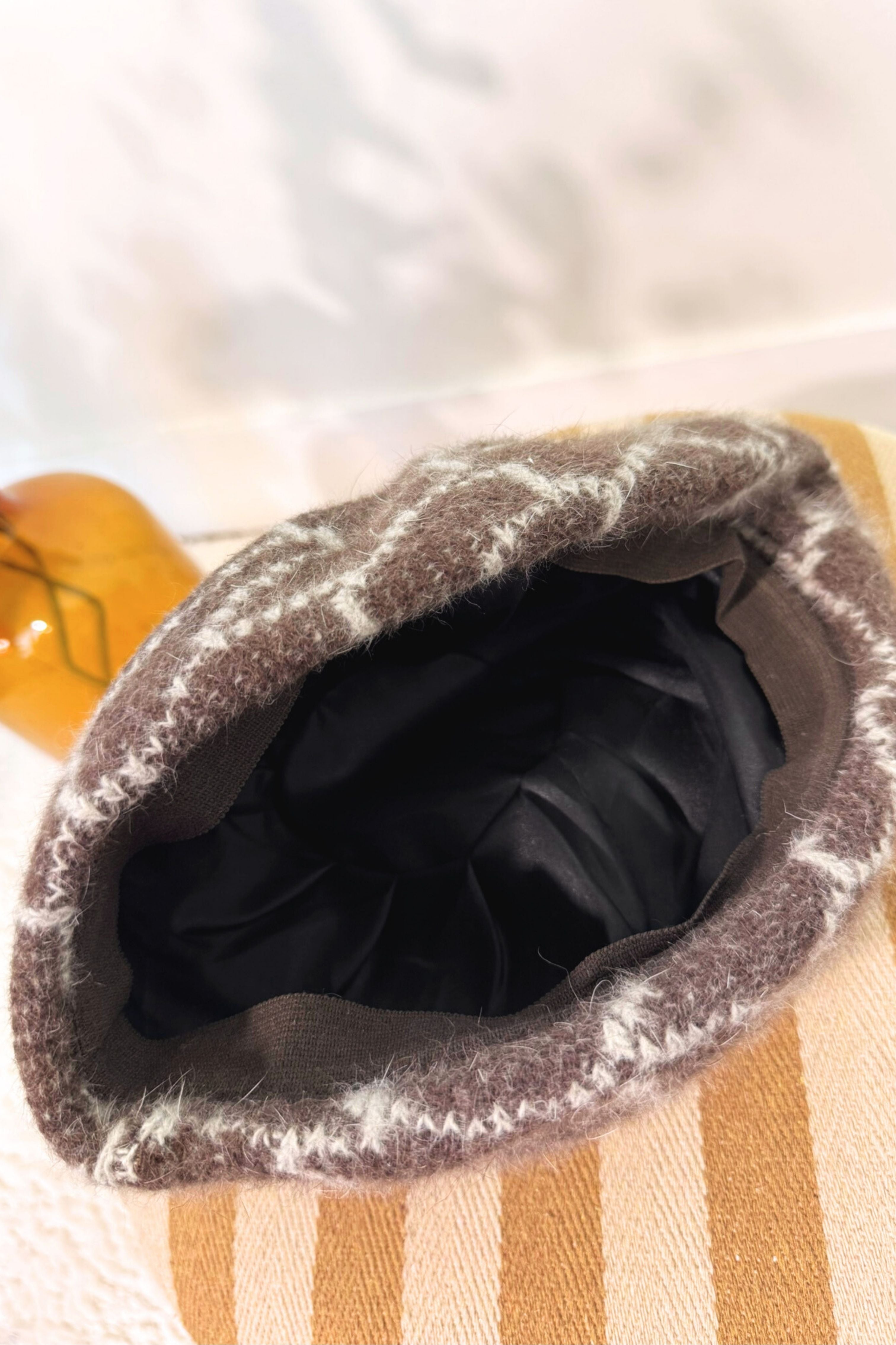 Bonnet en mohair léopard